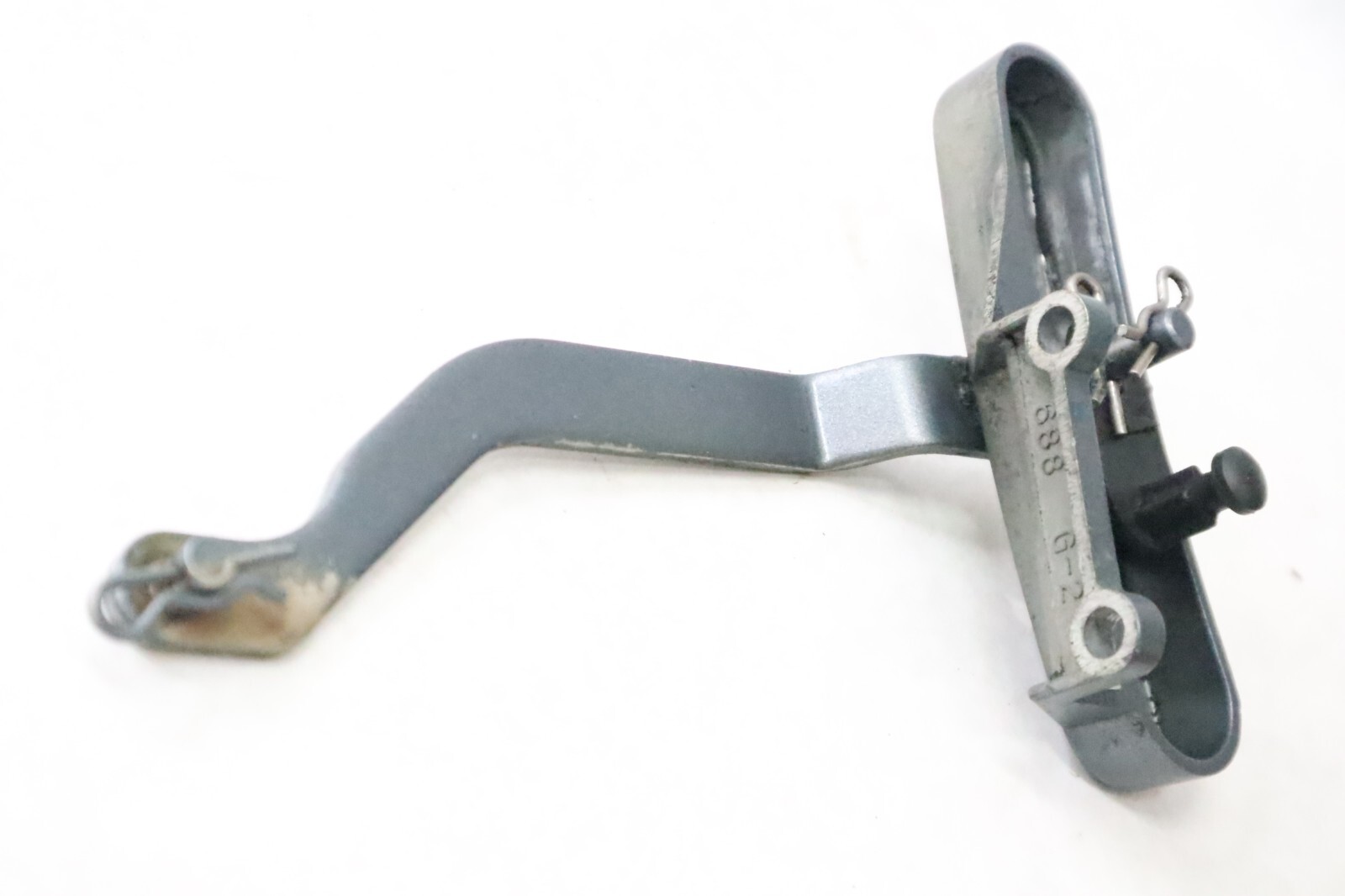 Yamaha 90hp 2 stroke outboard shift bracket control 688-44117-00-94 - Image 3