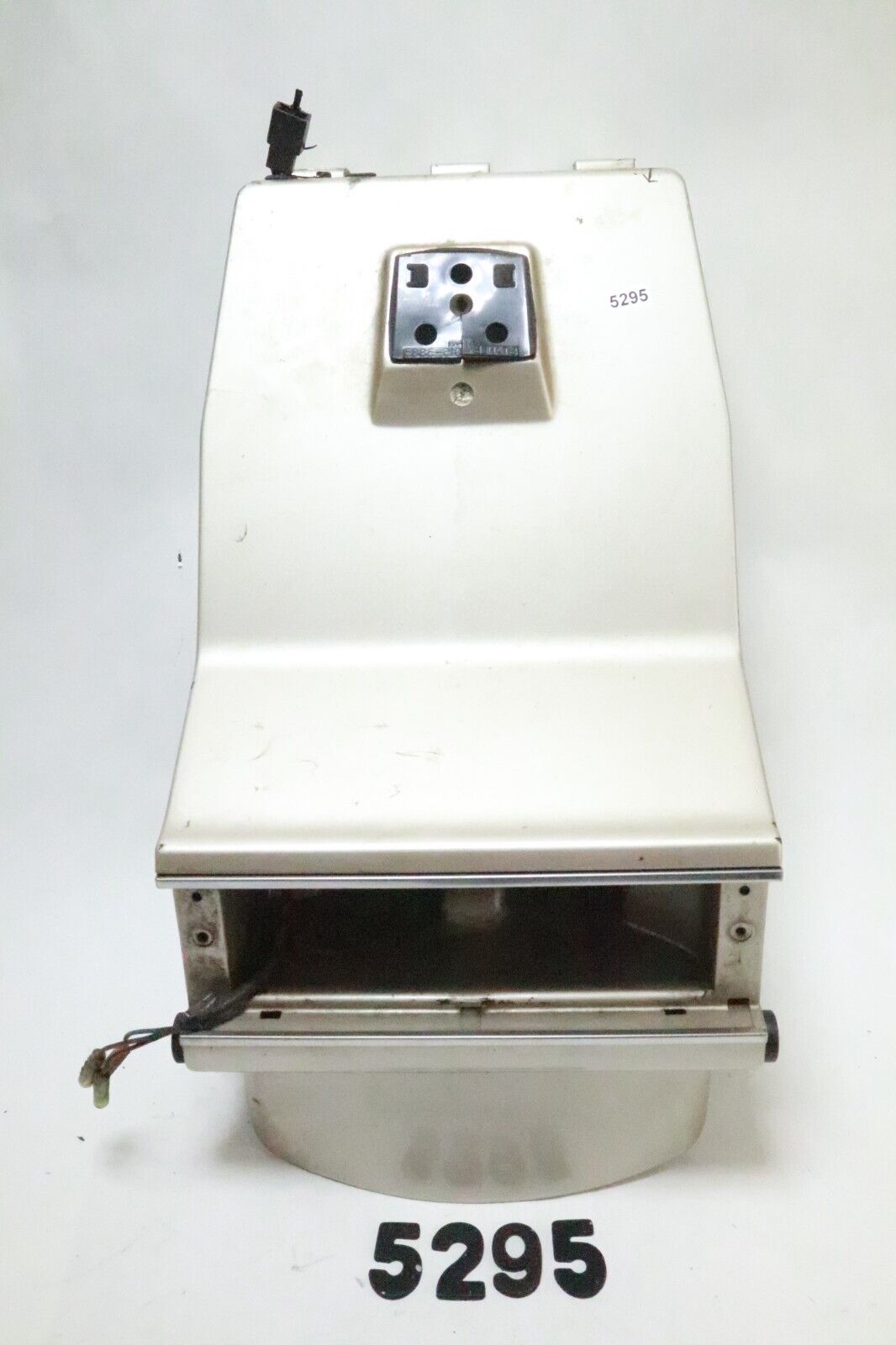 87-89 Kawasaki ZG1200 Voyager XII ZG rear fender beige USED - Image 12