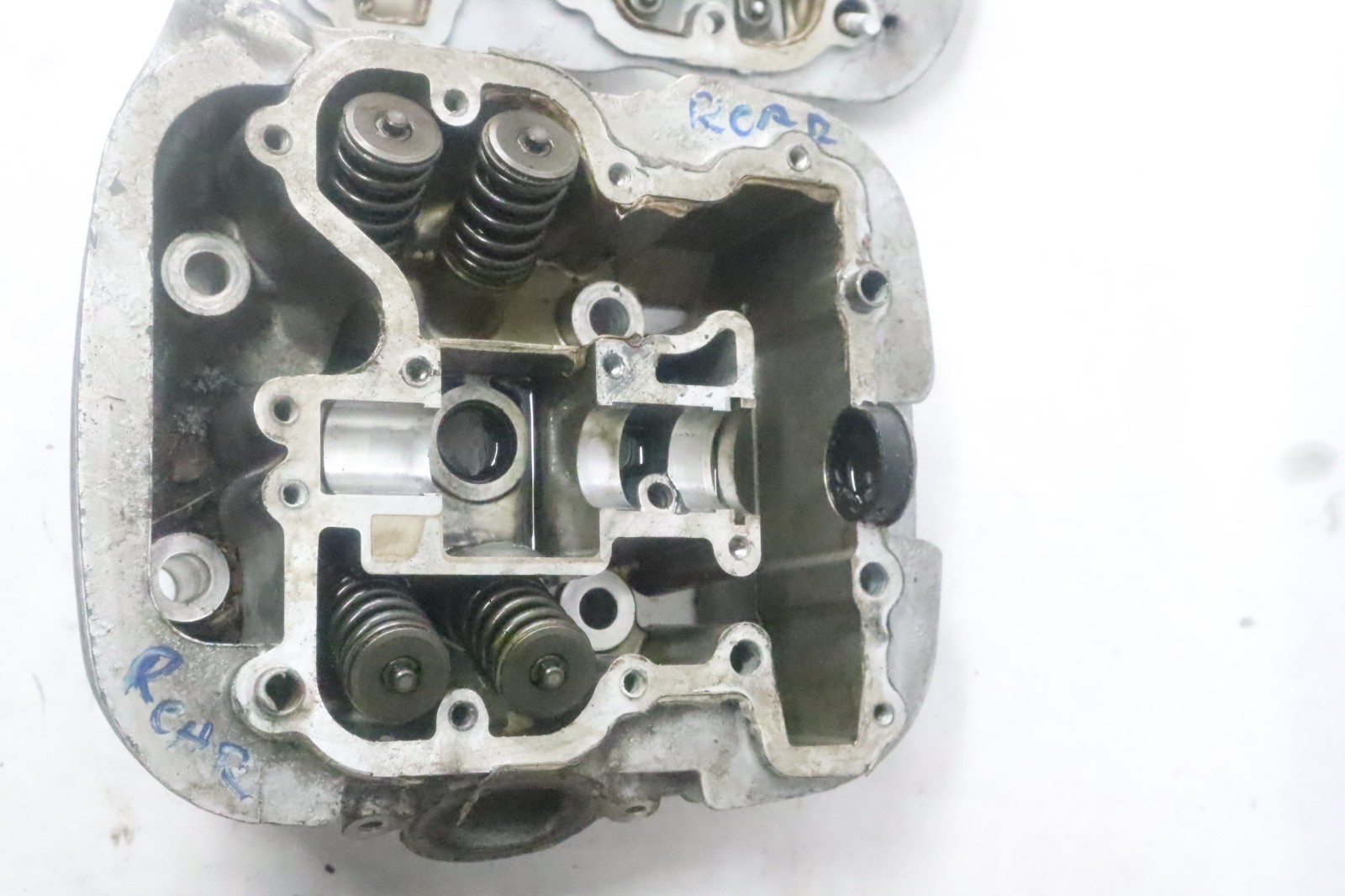 93-00 Suzuki Intruder 800 Oem Rear Engine Top End Cylinder Head & Rocker Assy - Image 9
