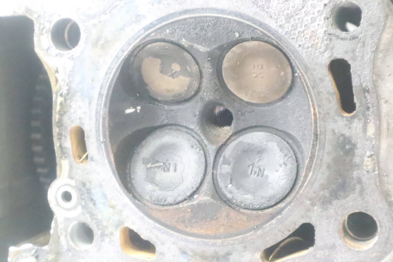 93-00 Suzuki Intruder 800 Oem Rear Engine Top End Cylinder Head & Rocker Assy - Image 13