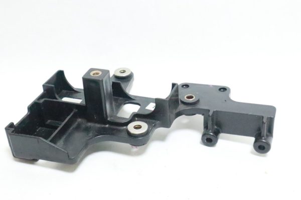 3T5725850 Nissan Tohatsu TLDI  2001-2018 Solenoid Switch Bracket 40 50 70 90 HP  USED - Image 3