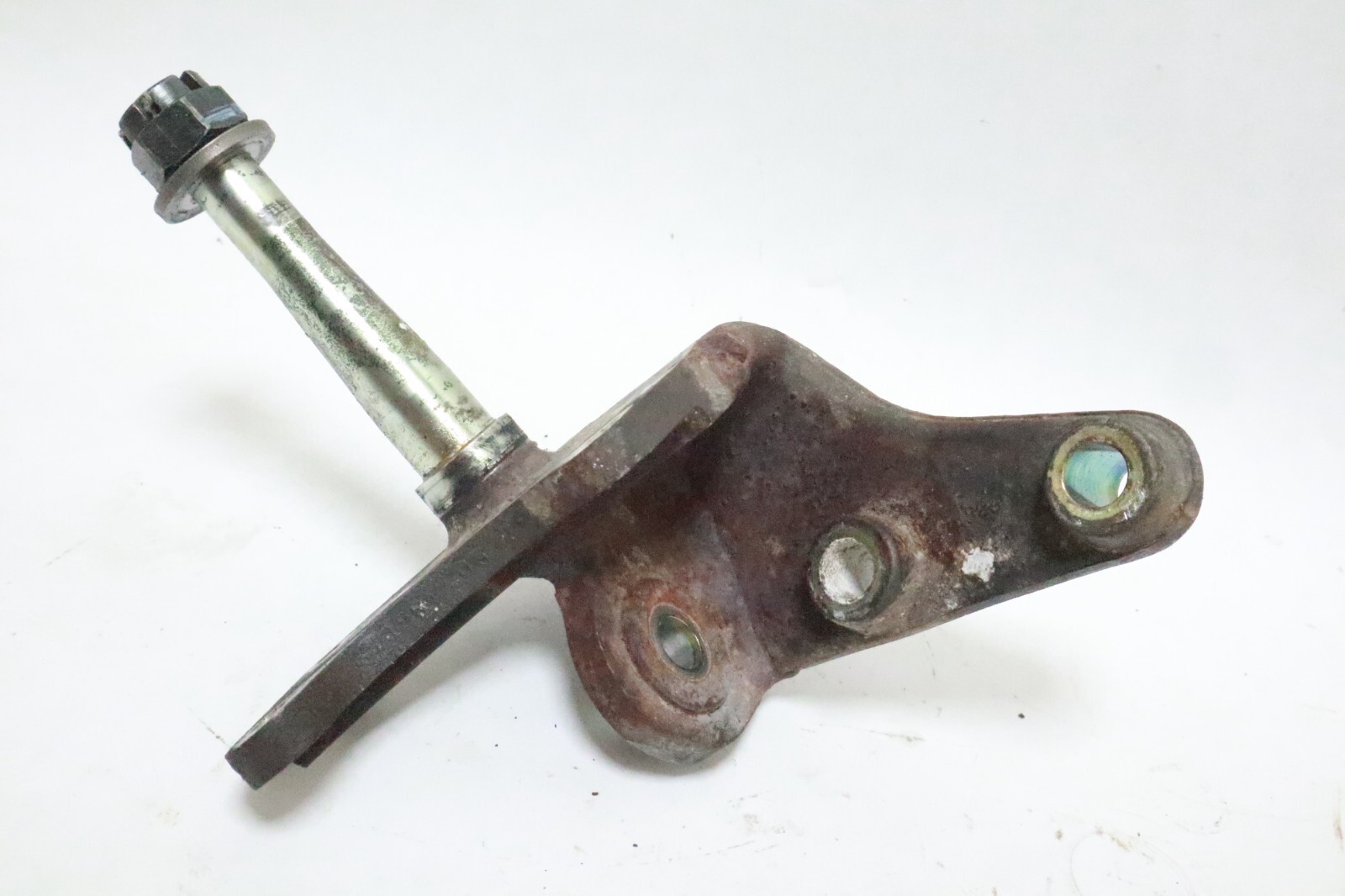 YAMAHA BEAR TRACKER 250 OEM FRONT RIGHT KNUCKLE 4XE-F3502-21-00