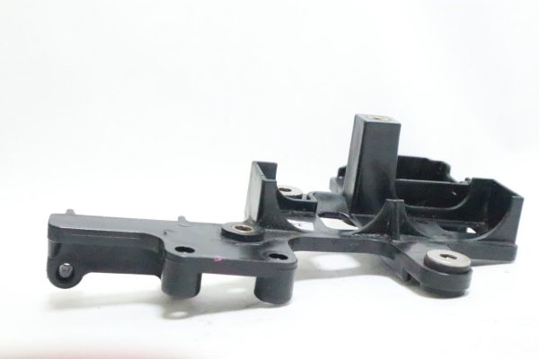 3T5725850 Nissan Tohatsu TLDI  2001-2018 Solenoid Switch Bracket 40 50 70 90 HP  USED - Image 6
