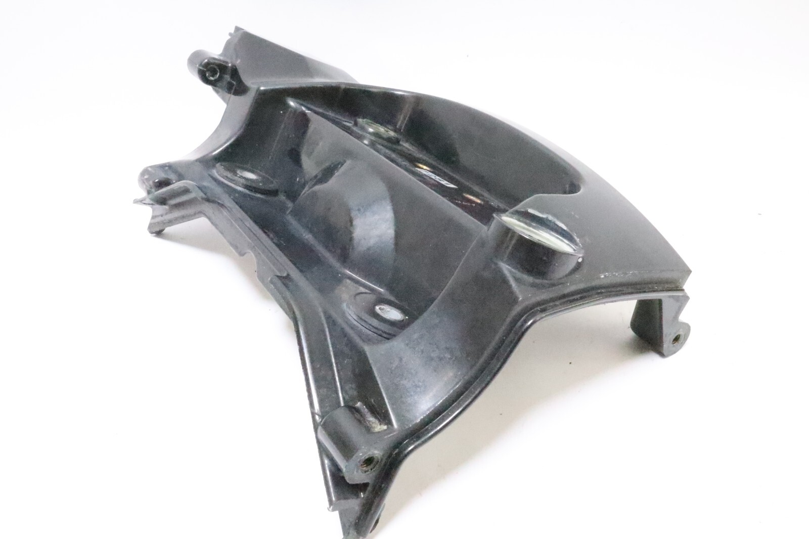 Suzuki DF150 150hp outboard front casing cover (61831-96J01-0EP) - Image 13