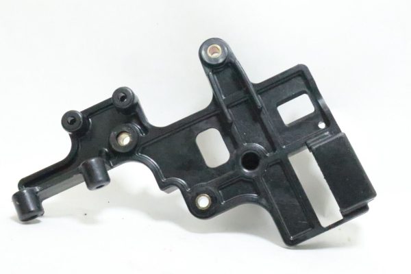 3T5725850 Nissan Tohatsu TLDI  2001-2018 Solenoid Switch Bracket 40 50 70 90 HP  USED - Image 8