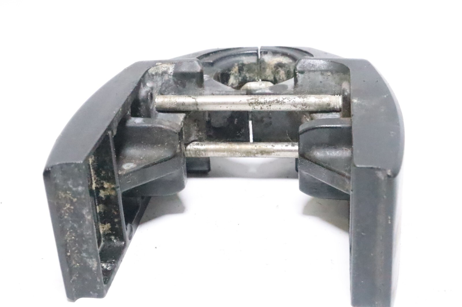 Mercury 1994-2006 94-06 821780T1 821780T5 Mount Cover 30 40 HP 2 Cylinder - Image 4