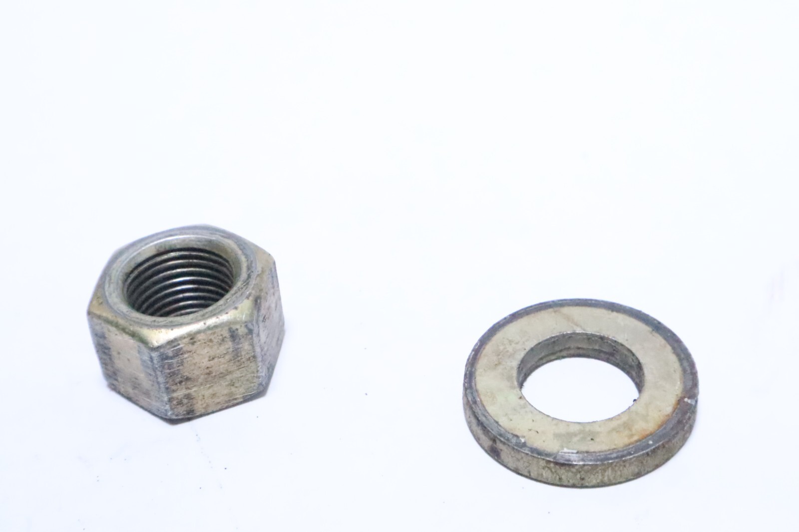 Mercury 30HP-300HP OUTBOARD NUT 42979 WASHER 68229 OEM - Image 2