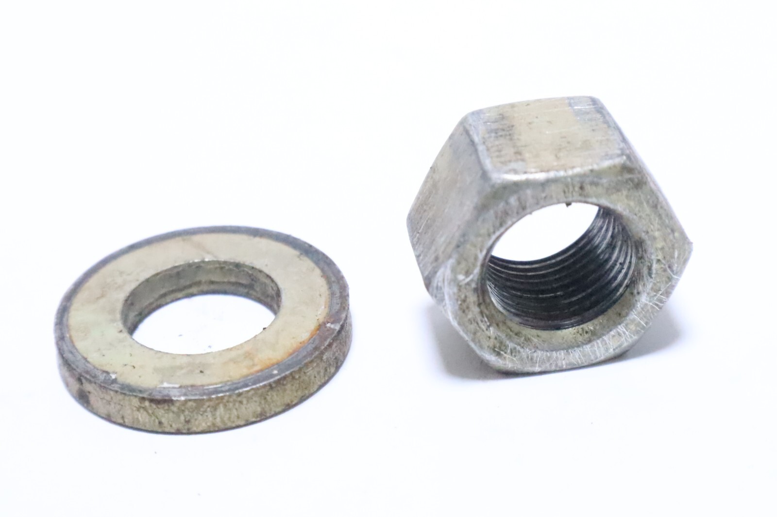 Mercury 30HP-300HP OUTBOARD NUT 42979 WASHER 68229 OEM - Image 3