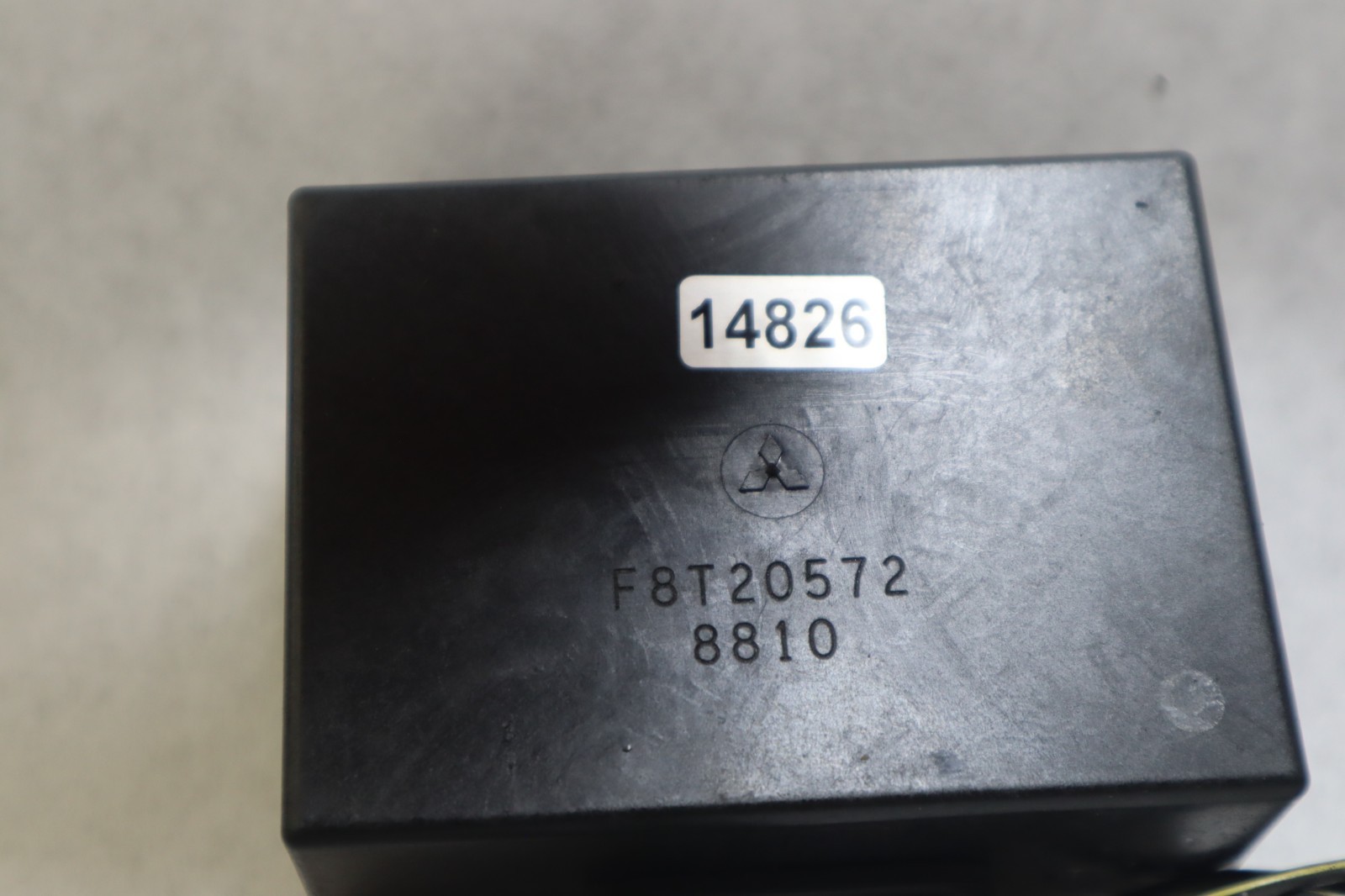 3C8061601M Nissan 40 HP "CD Ignition Unit" F8T20572 - Image 4