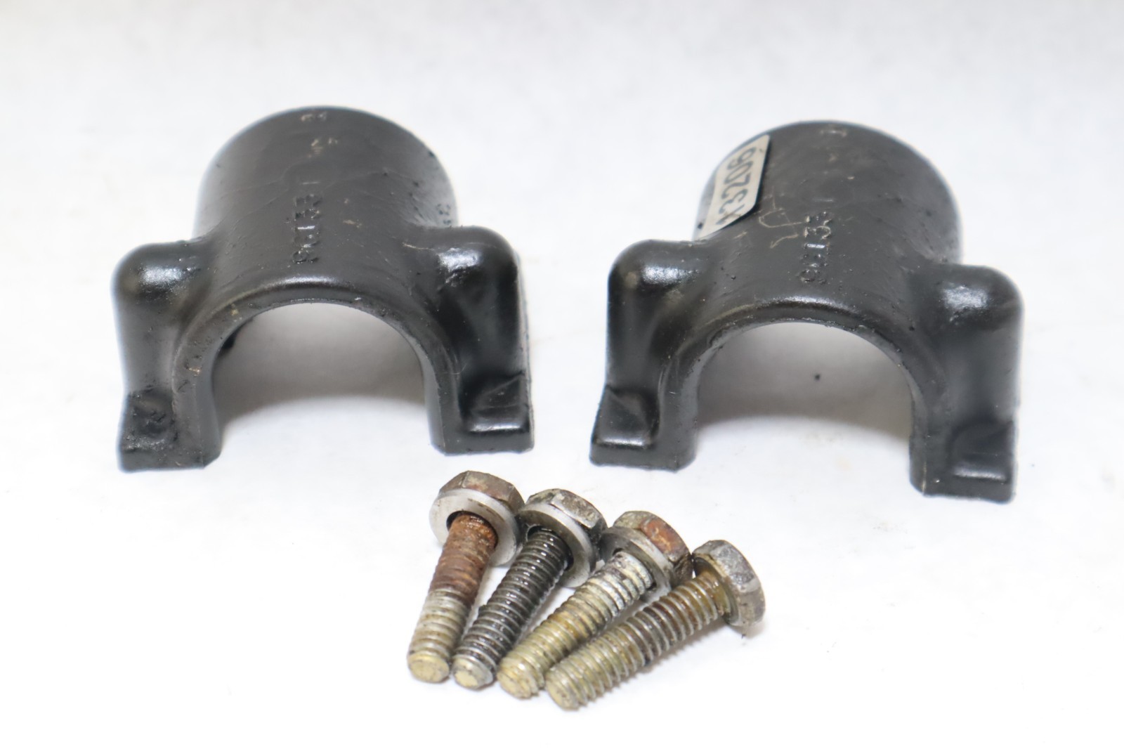 Mariner Mercury 40 50hp 4cyl Outboard Motor Upper Mount Covers 96133 OEM 87883 - Image 4