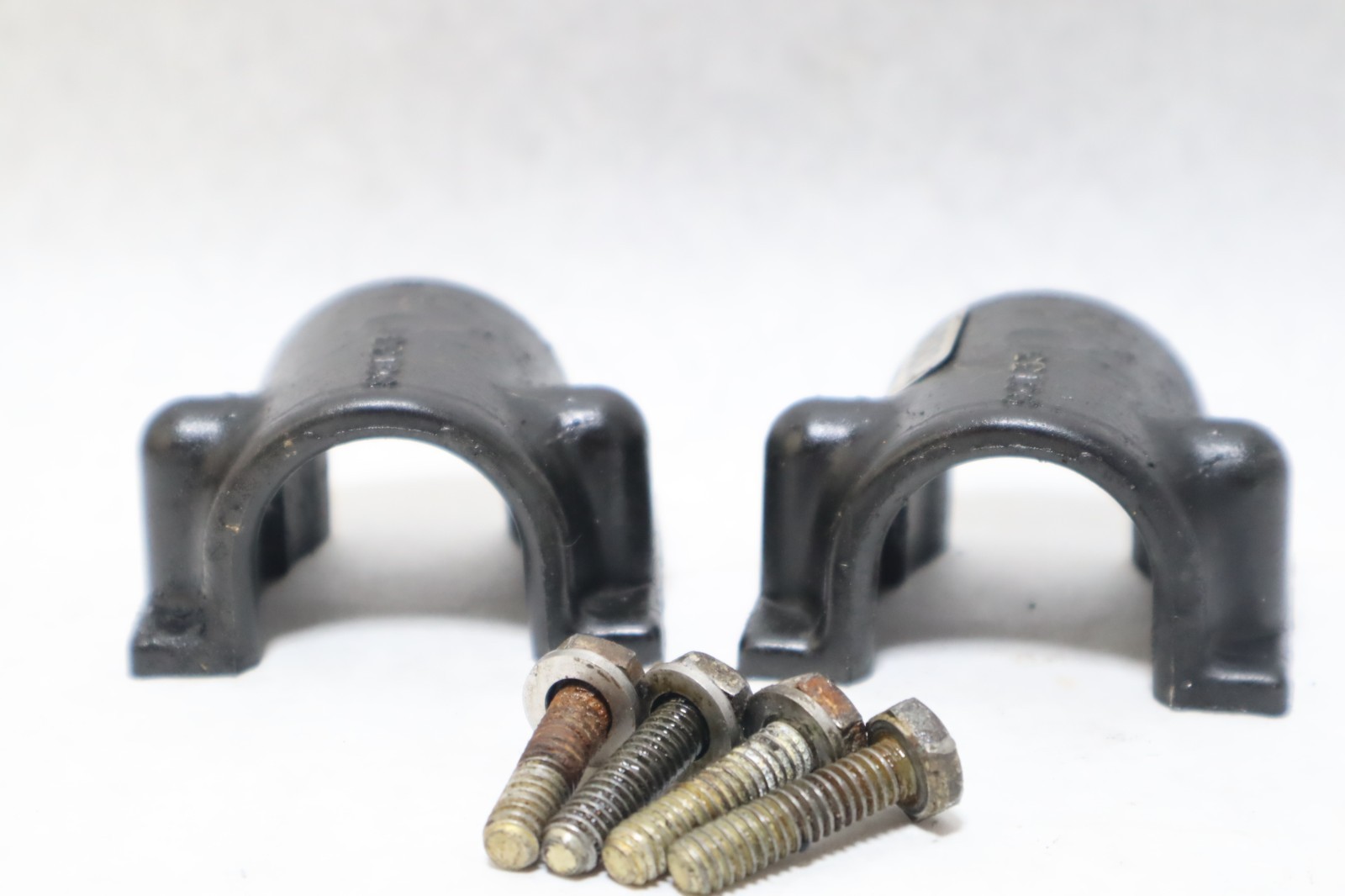 Mariner Mercury 40 50hp 4cyl Outboard Motor Upper Mount Covers 96133 OEM 87883 - Image 5