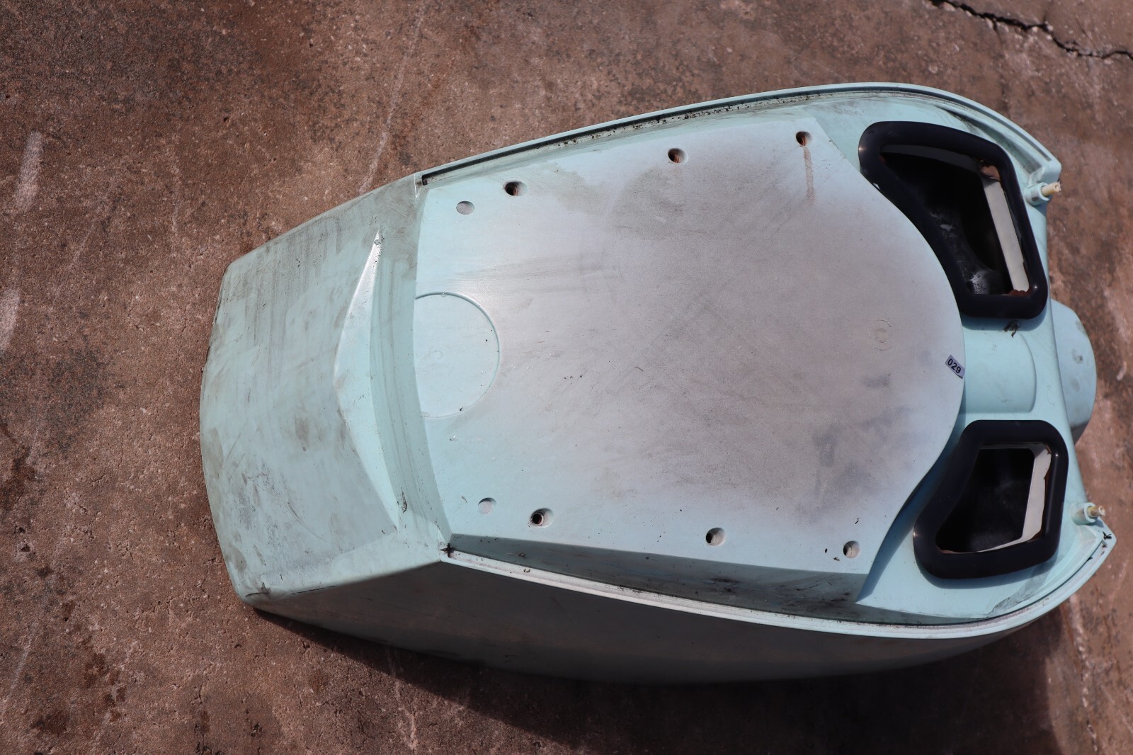 EVINRUDE ETEC 200-250 300 HP ENGINE COVER BLUE 0285652, 285652 - Image 3