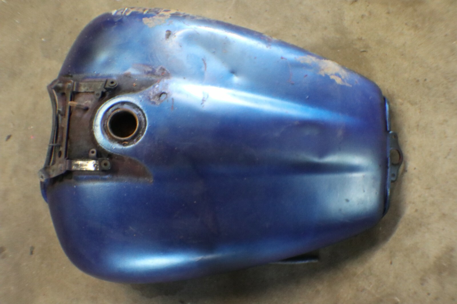 1999-2013 Yamaha Royal Star Venture XVZ1300 1300 FUEL GAS PETRO TANK - Image 2