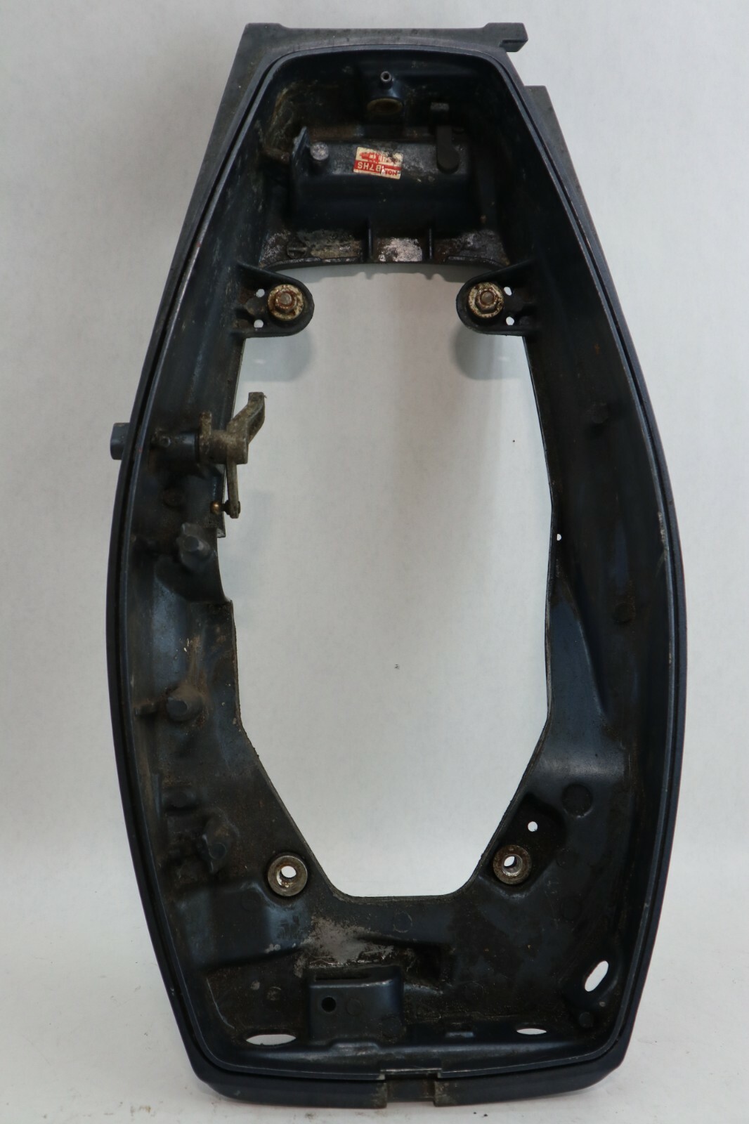 1989 1990 1991 25 30 hp Yamaha Outboard lower Cowl bottom Engine Cover - Image 4