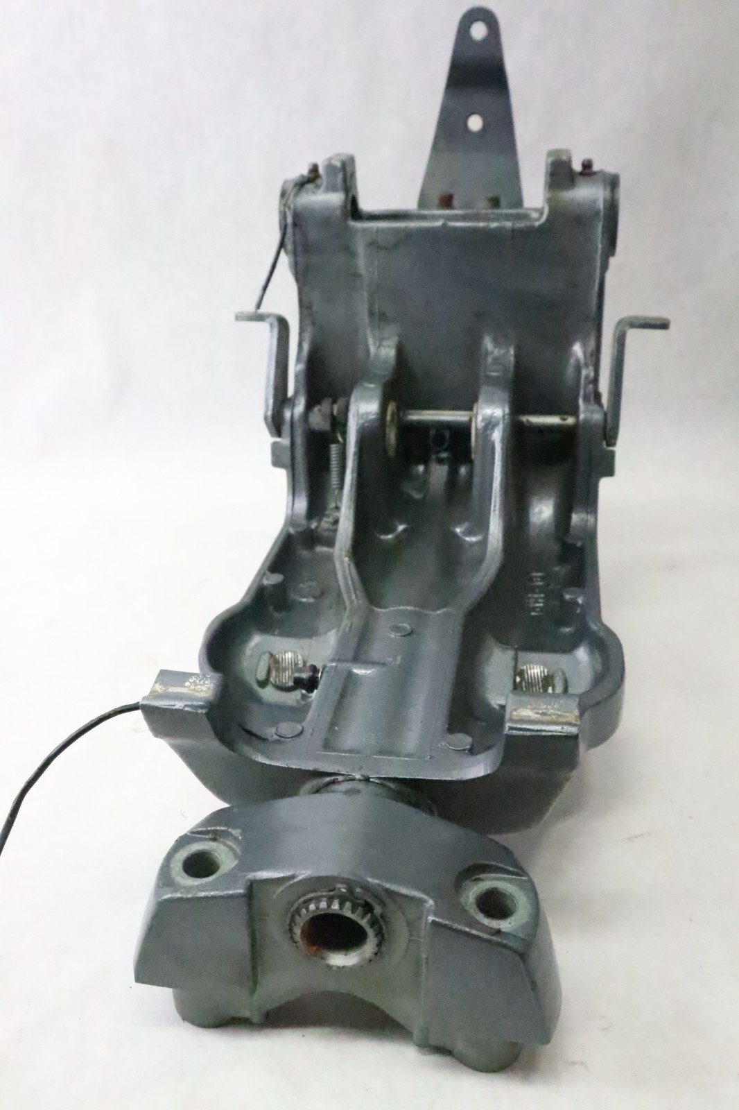 6H1-43311-01-4D Yamaha Outboard Swivel Bracket Rod Assembly 60-90 HP 1994-2003 - Image 9