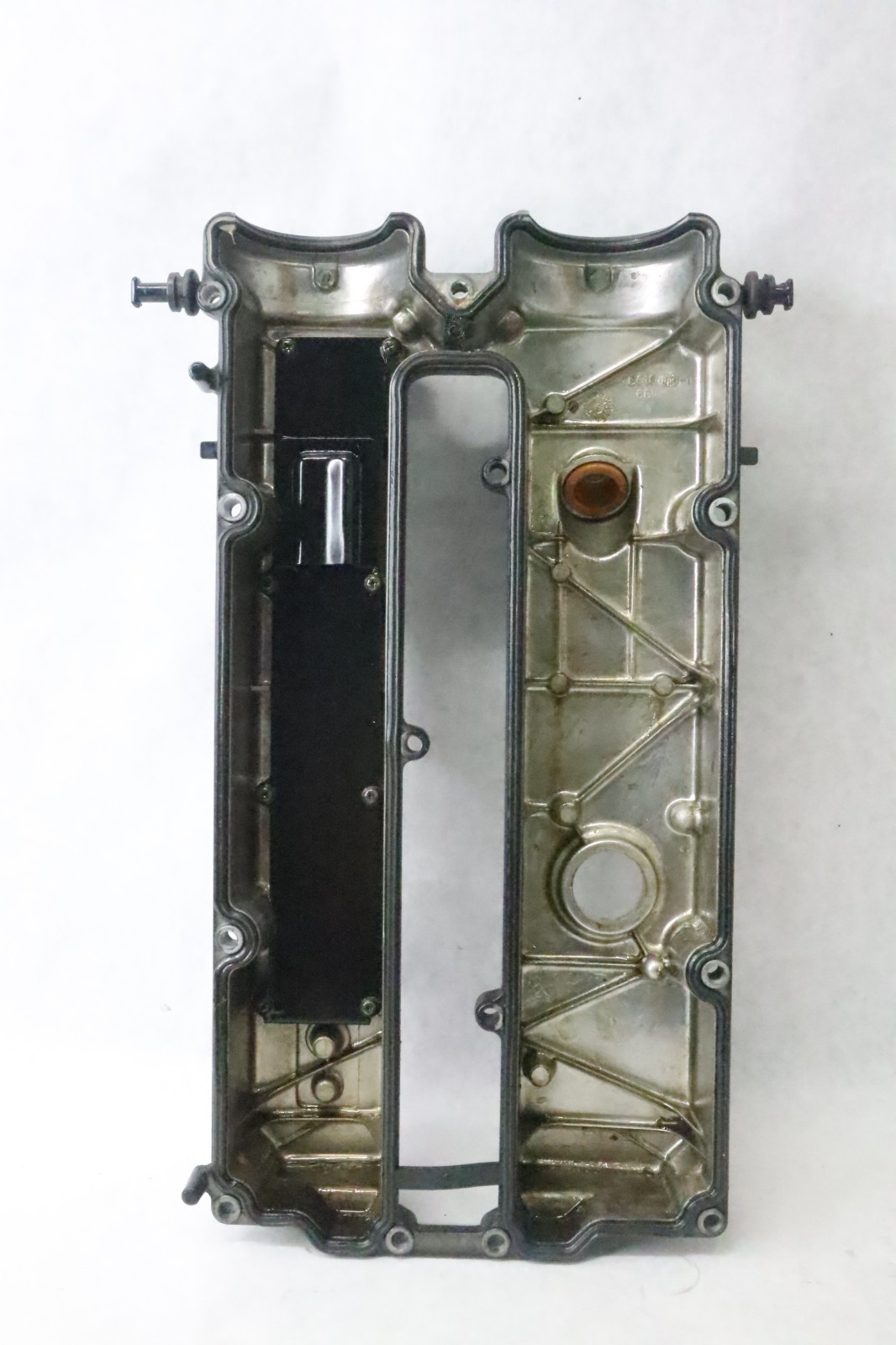 Mercury 2000 2001 2002 2003 - 2006 Cylinder Head Cover 75 90 115 HP EFI 4-Stroke - Image 9