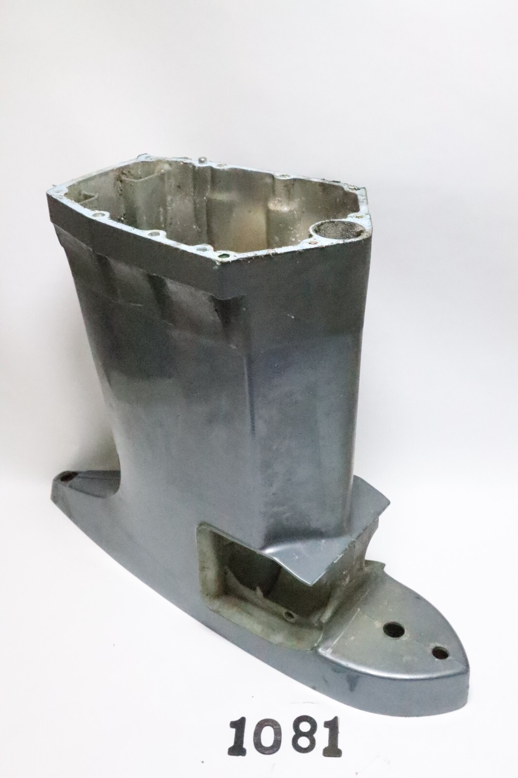 6E5-45111-01-8D Yamaha Outboard 115-225 Exhaust Driveshaft Upper Casing Housing - Image 3