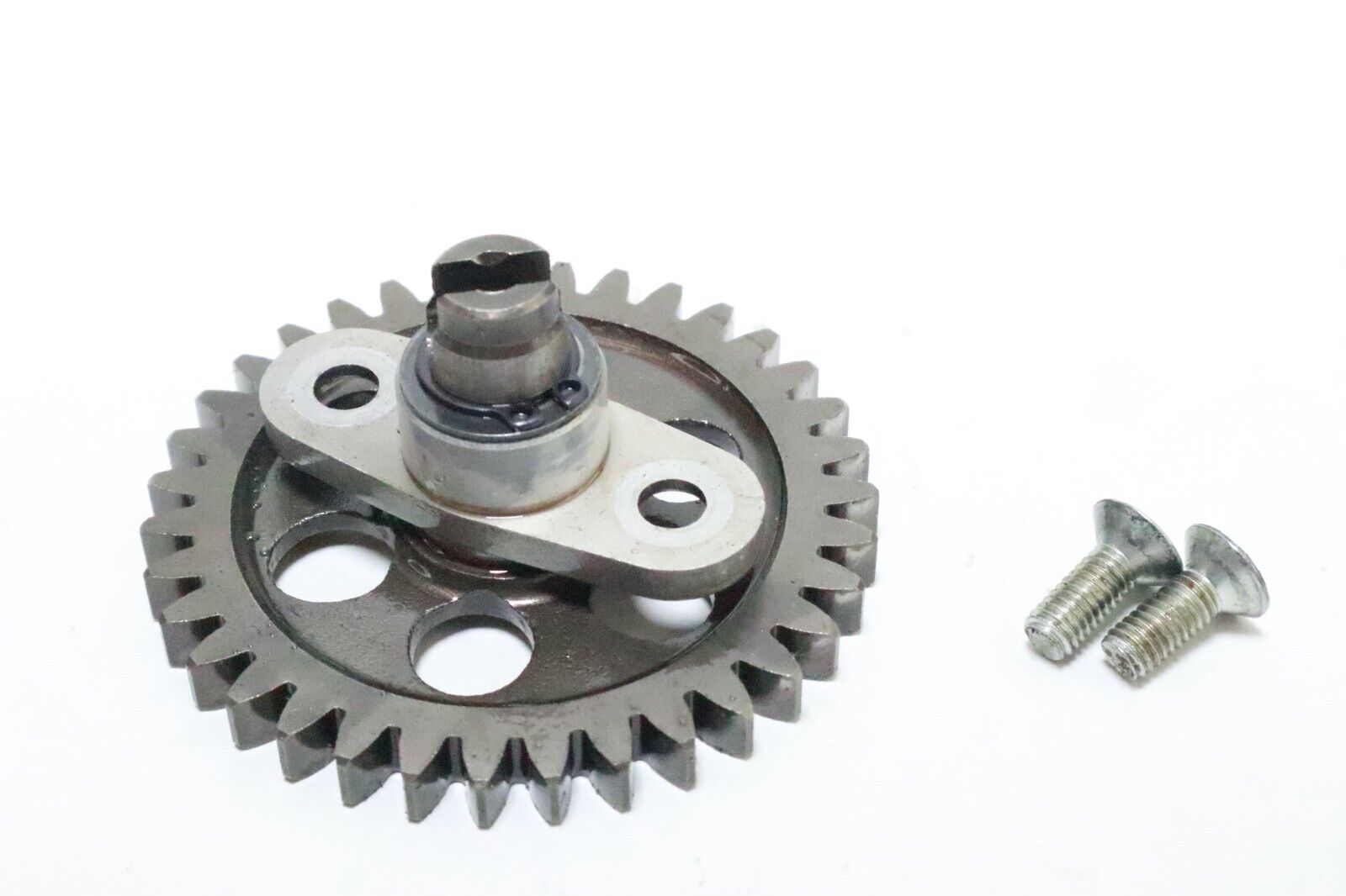 KAWASAKI ZG1200 VOYAGER XII ZR1100 ZEPHYR ENGINE MOTOR OIL PUMP DRIVE GEAR USED - Image 6