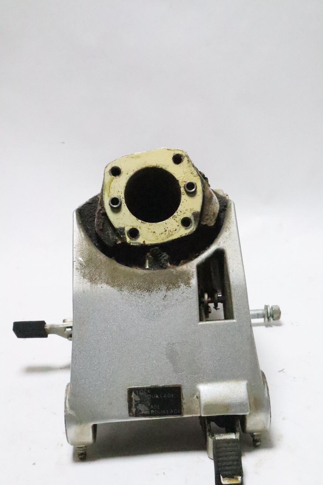 43111-94401-02M Suzuki 1984 Swivel & Steering Bracket Assembly DT 40 HP - Image 6