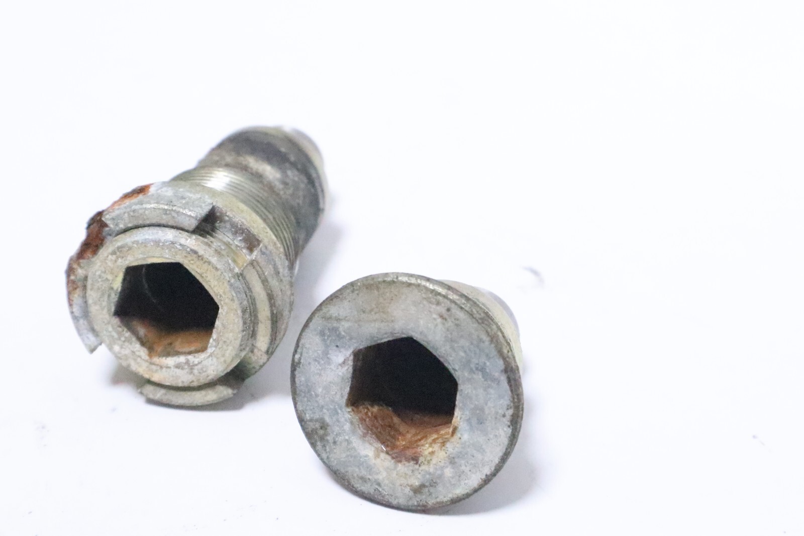 83-85 Honda VF 1100 Magna Swingarm Pin 90121-MB0-000 90122-MB0-000 - Image 6