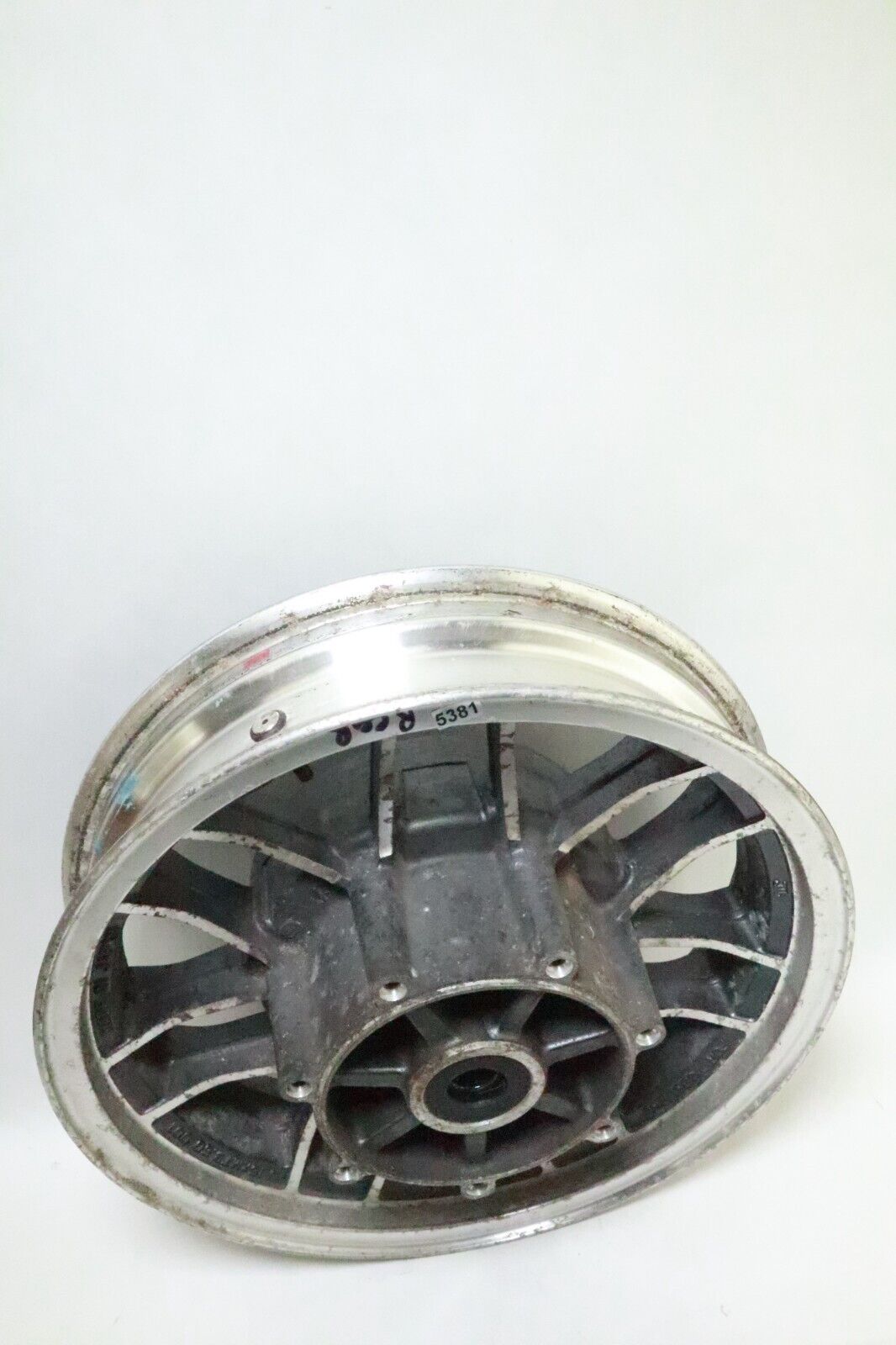 87-93 Kawasaki Voyager Xii Zg1200b Rear Back Wheel Rim 41073-1379-v8 USED - Image 3