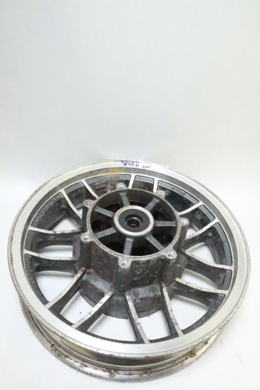 87-93 Kawasaki Voyager Xii Zg1200b Rear Back Wheel Rim 41073-1379-v8 USED - Image 4