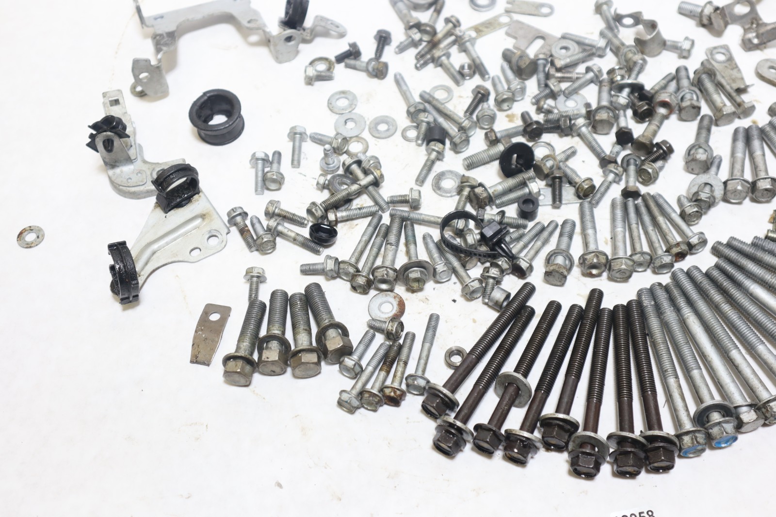 Honda Outboard BF 25 30 MIXED BOLTS BOLT HARDWARE - Image 2