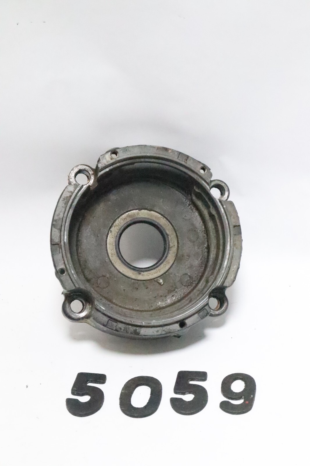 1976-1990 Mercury Bearing Cap 50 60 65 70 HP 1161-5962 Used B11 - Image 2