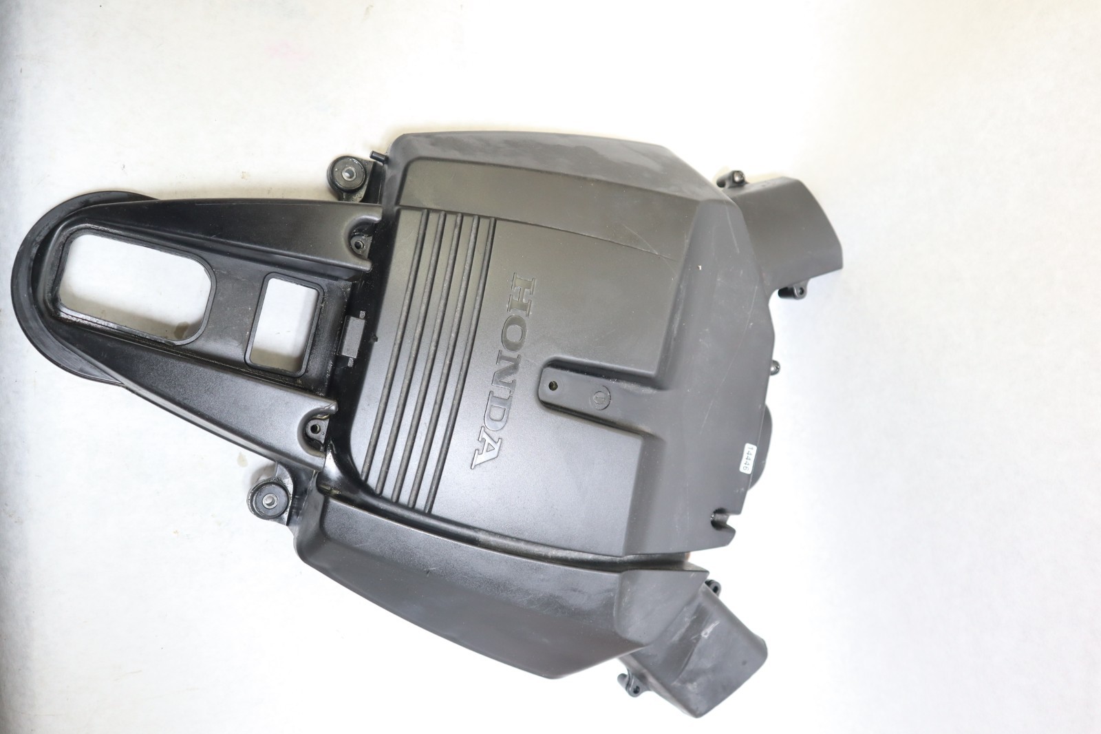 HONDA MARINE OUTBOARD BF 200 225 MUFFLER CASE 17372-ZY3-000 has damage see pics - Image 3