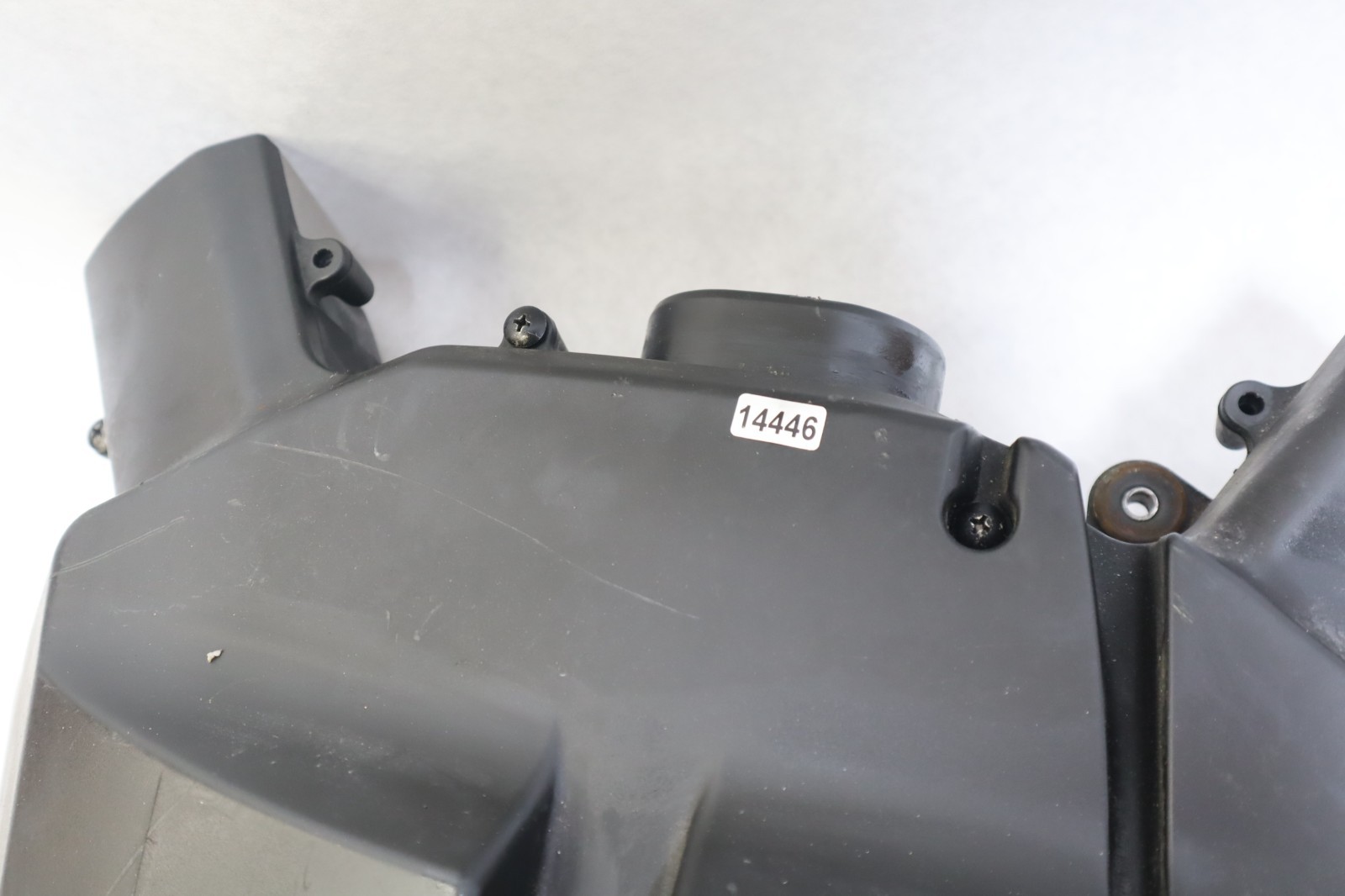HONDA MARINE OUTBOARD BF 200 225 MUFFLER CASE 17372-ZY3-000 has damage see pics - Image 5