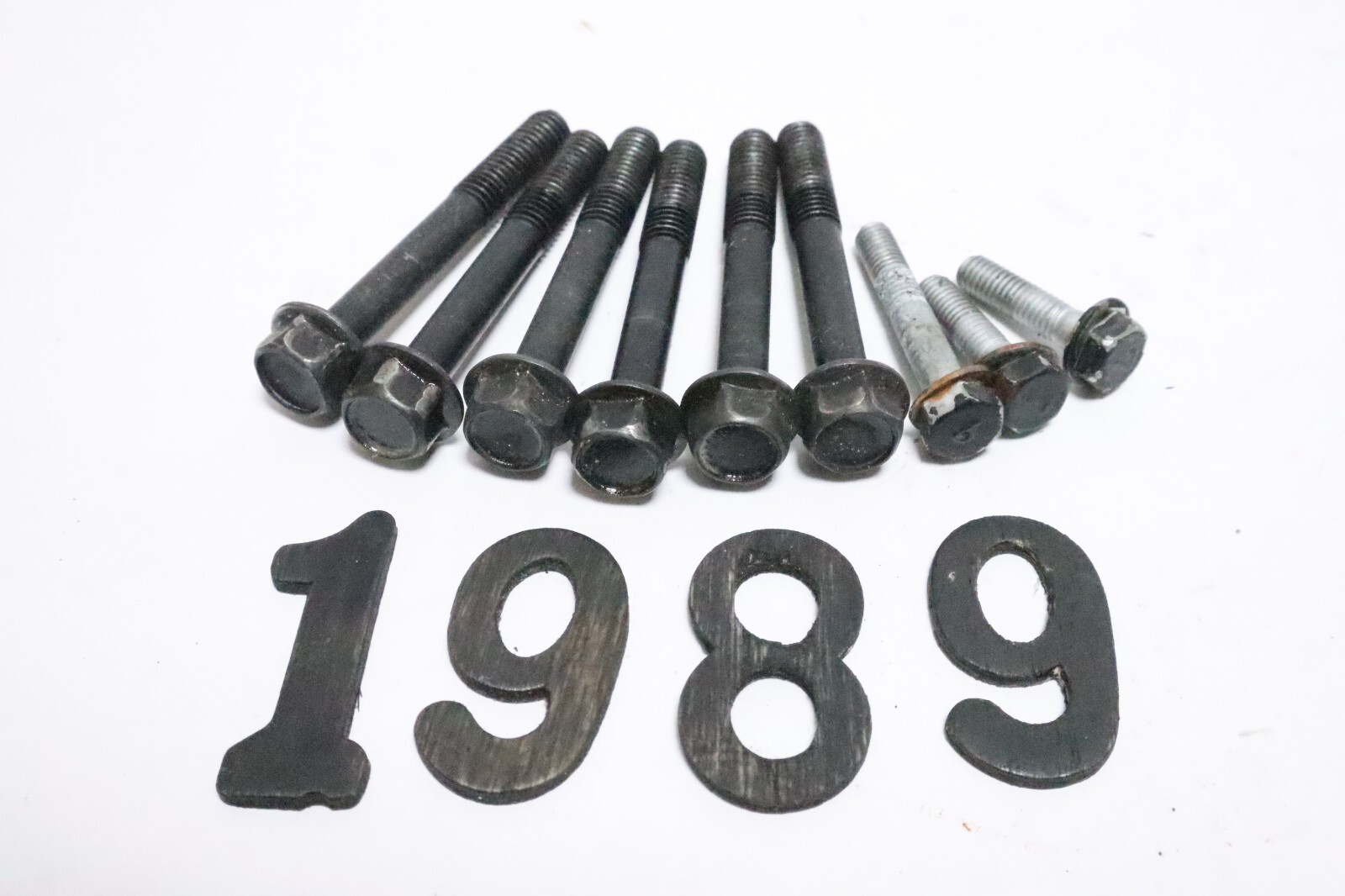 2002-2010 Tohatsu 15 18 hp 3H8010130 - BOLT CYLINDER HEAD bolts - Image 2