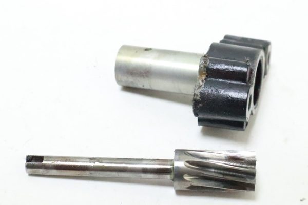 430204 Driven Gear & Adapter Assy 1988 & Up 65-125 Hp Mercury Mariner Outboard  USED - Image 3