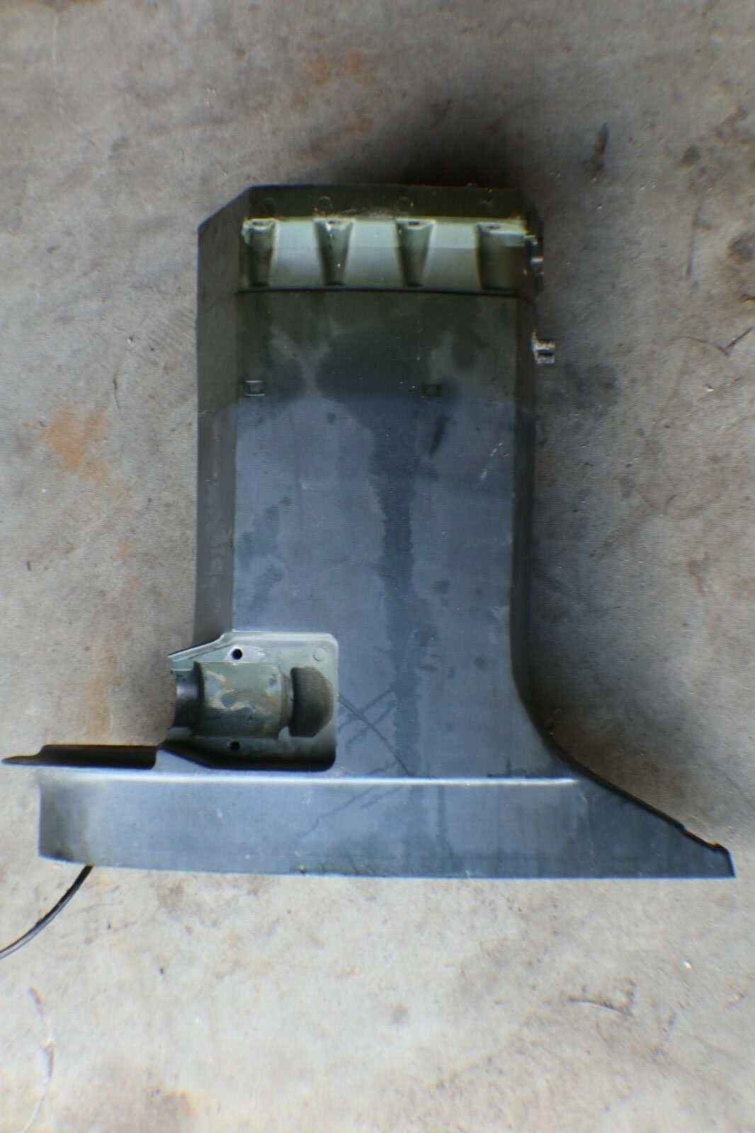 Yamaha 250 HP HPDI upper casing- mid section 60V-45111-20-8D outboard motor