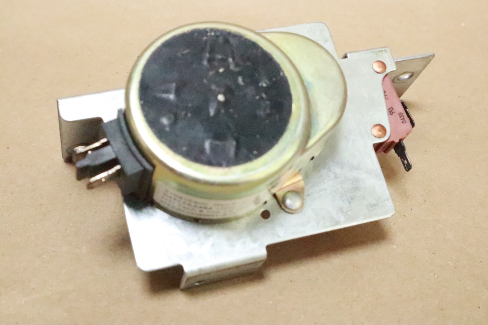 Kenmore Frigidaire Range Door Lock Motor Ass. Part # 316415400 316137500 - Image 3