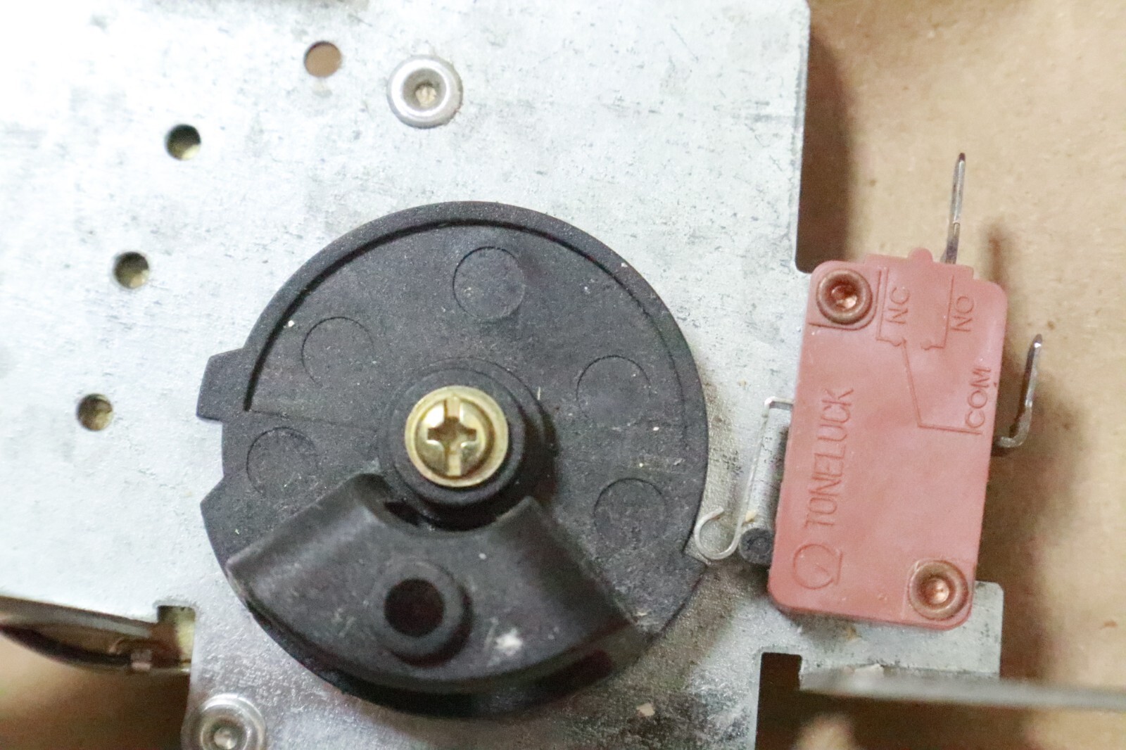 Kenmore Frigidaire Range Door Lock Motor Ass. Part # 316415400 316137500 - Image 7