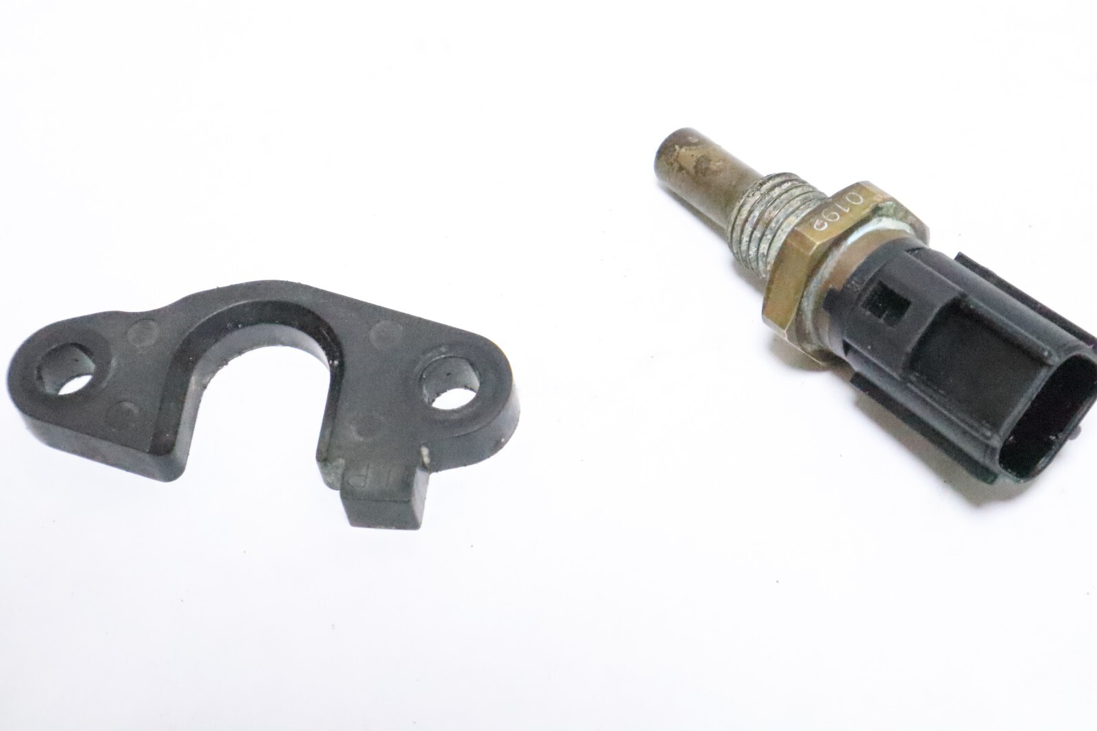 804295T For Mercury Mariner 75HP 80HP 90HP 100HP 115HP Outboard Thermo Sensor - Image 3
