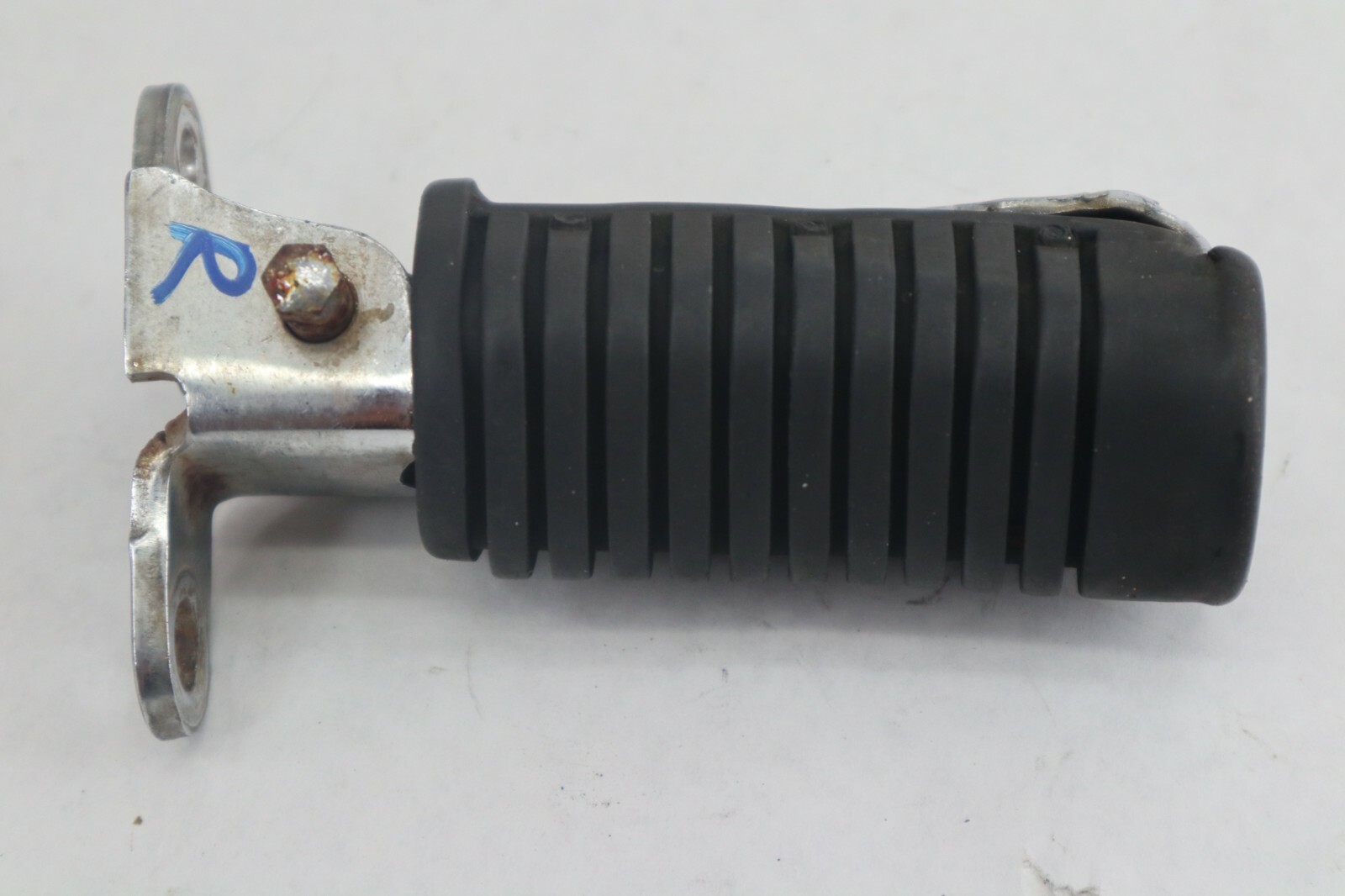 HONDA CB750 RIGHT PILLION FOOT REST FOOT PEG CB 750 SC 1982