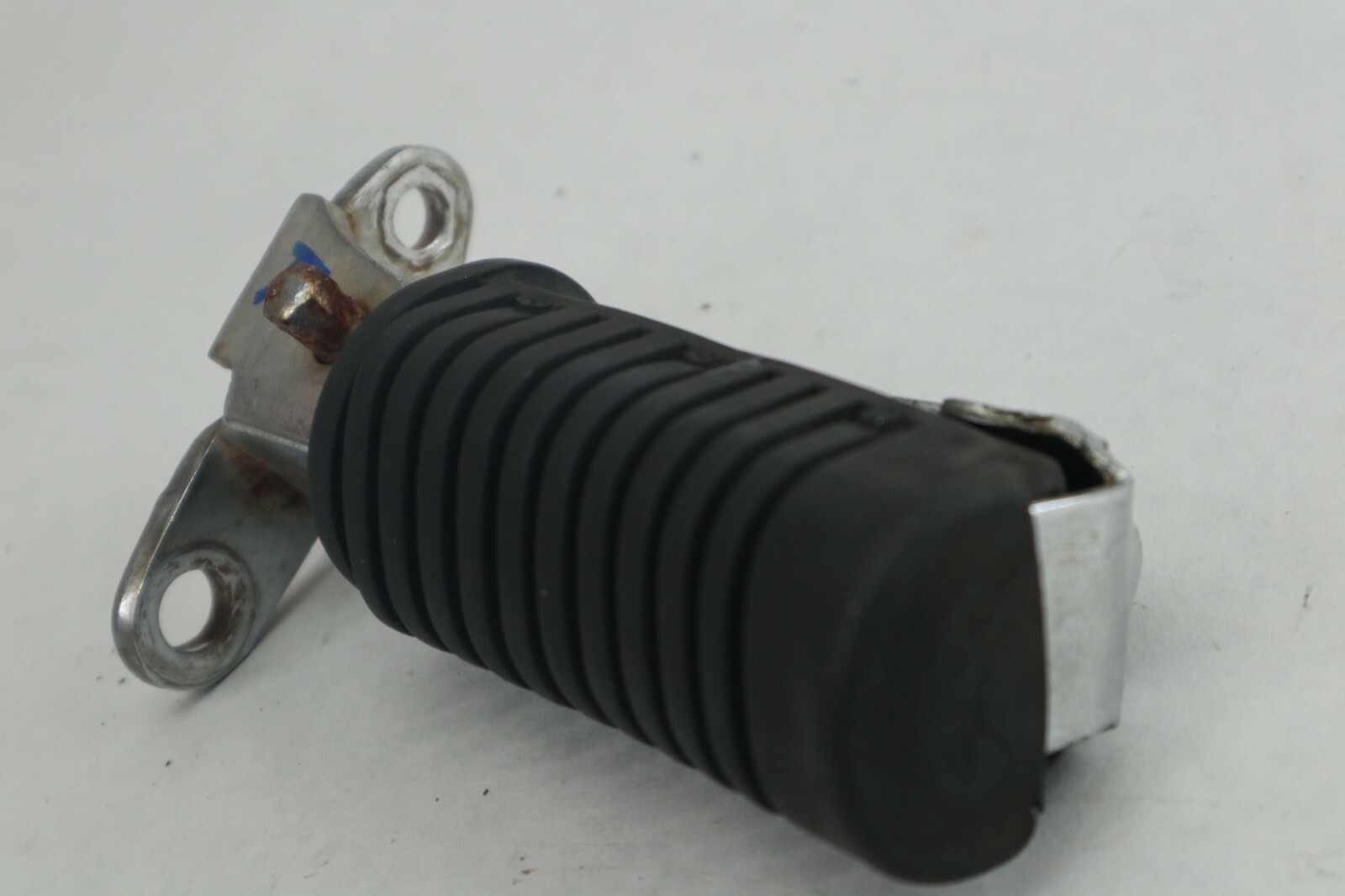 HONDA CB750 RIGHT PILLION FOOT REST FOOT PEG CB 750 SC 1982 - Image 2