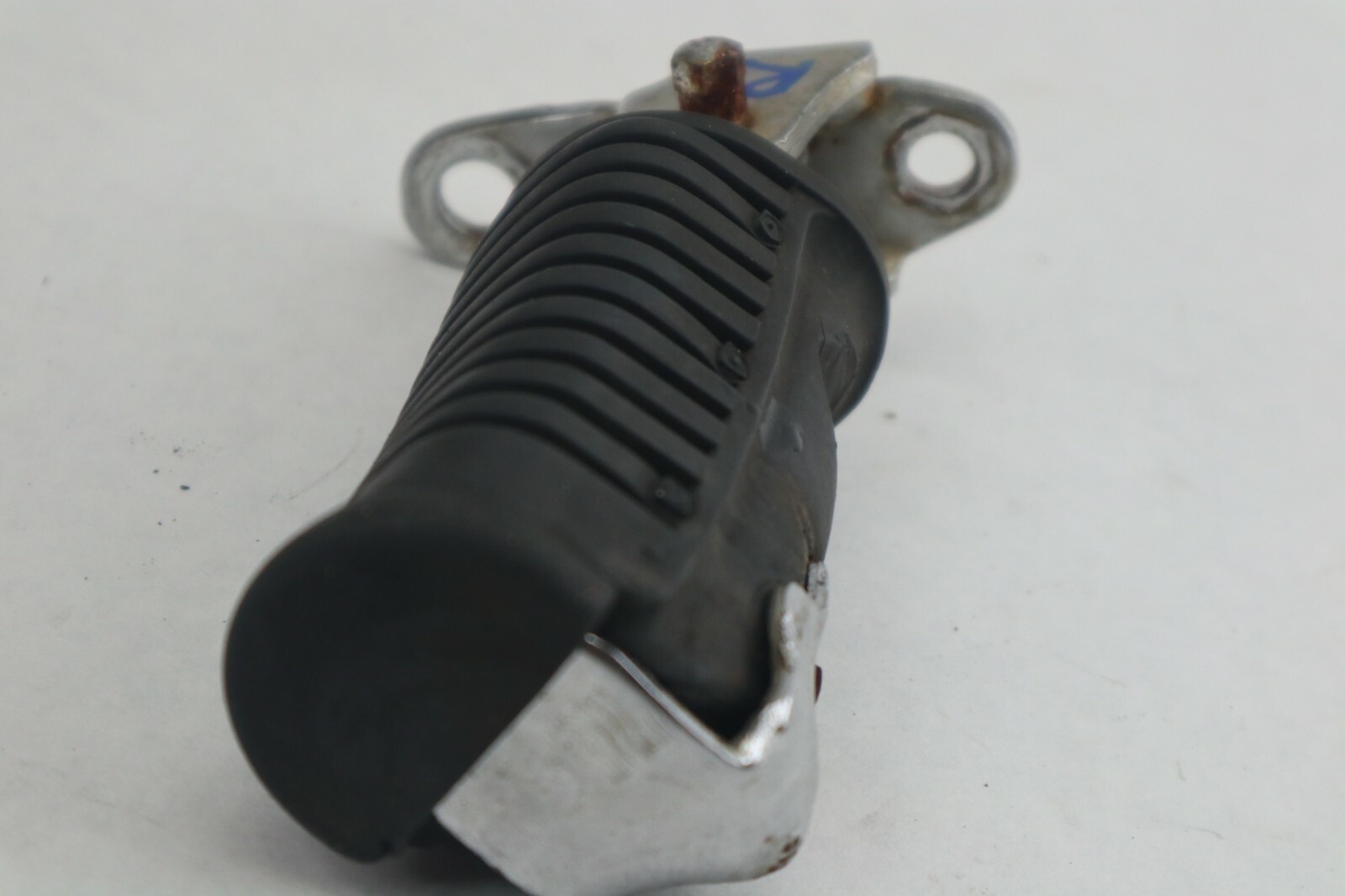 HONDA CB750 RIGHT PILLION FOOT REST FOOT PEG CB 750 SC 1982 - Image 3
