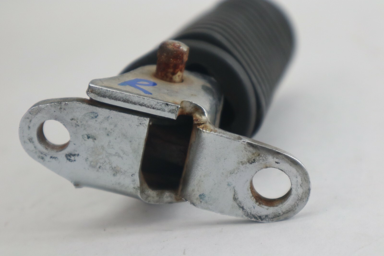 HONDA CB750 RIGHT PILLION FOOT REST FOOT PEG CB 750 SC 1982 - Image 10