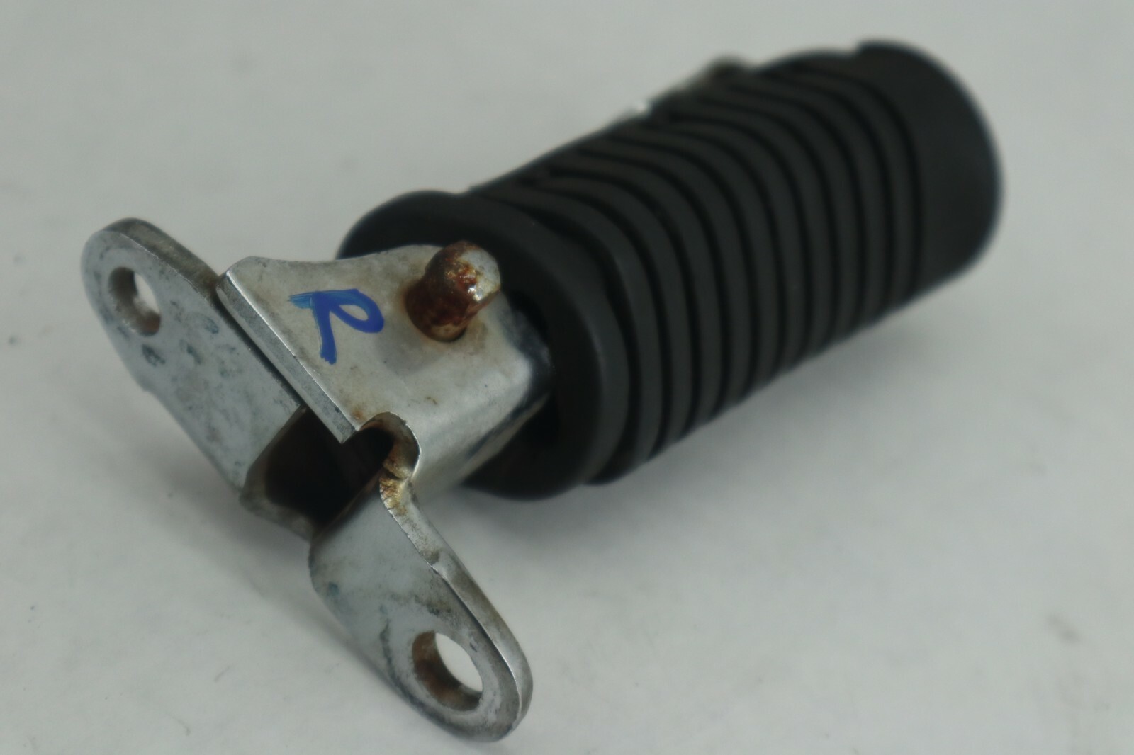 HONDA CB750 RIGHT PILLION FOOT REST FOOT PEG CB 750 SC 1982 - Image 11