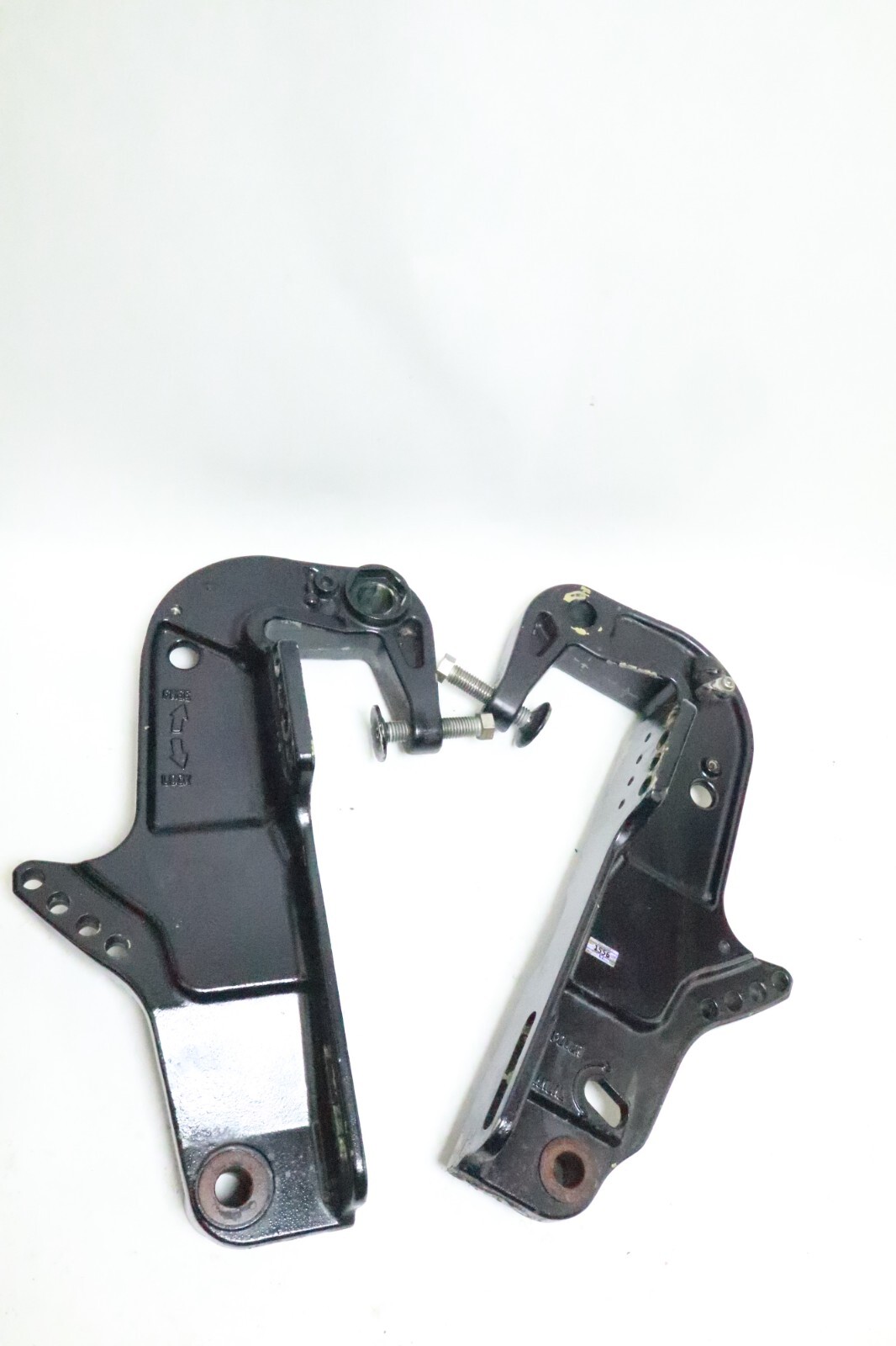 Nissan 40 50 HP Stern Bracket Set PN 3C8621100 Fits 1996-2002+ - Image 2