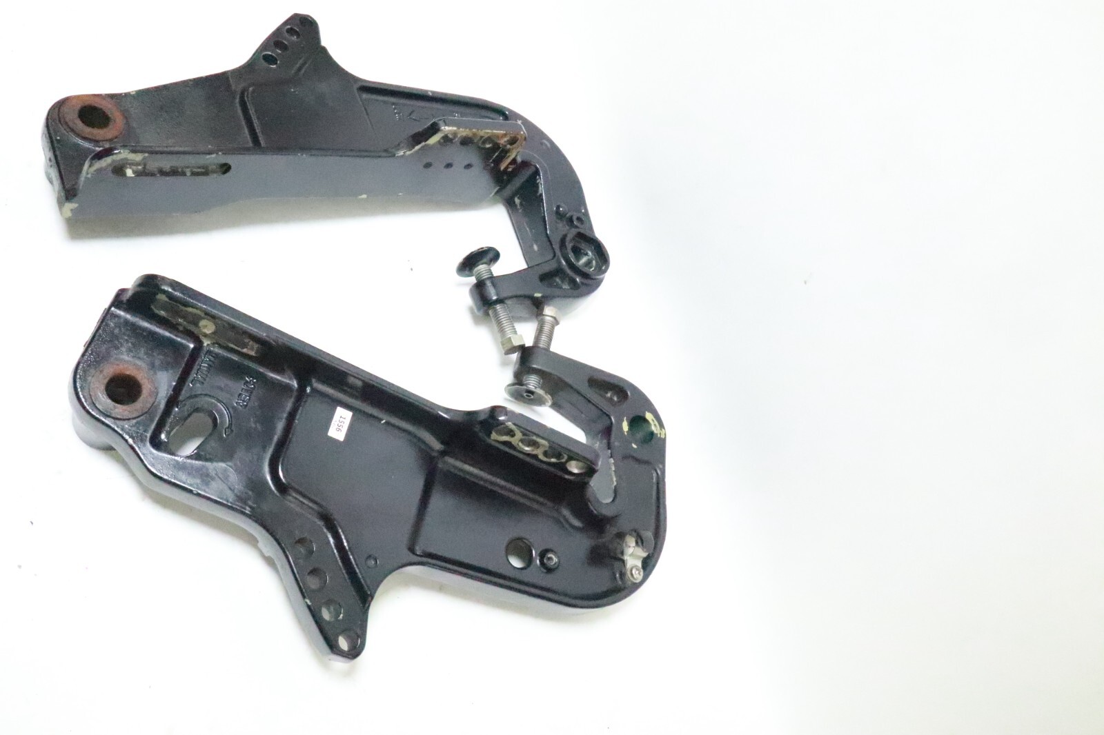 Nissan 40 50 HP Stern Bracket Set PN 3C8621100 Fits 1996-2002+ - Image 3