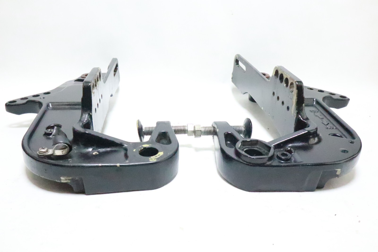 Nissan 40 50 HP Stern Bracket Set PN 3C8621100 Fits 1996-2002+ - Image 5