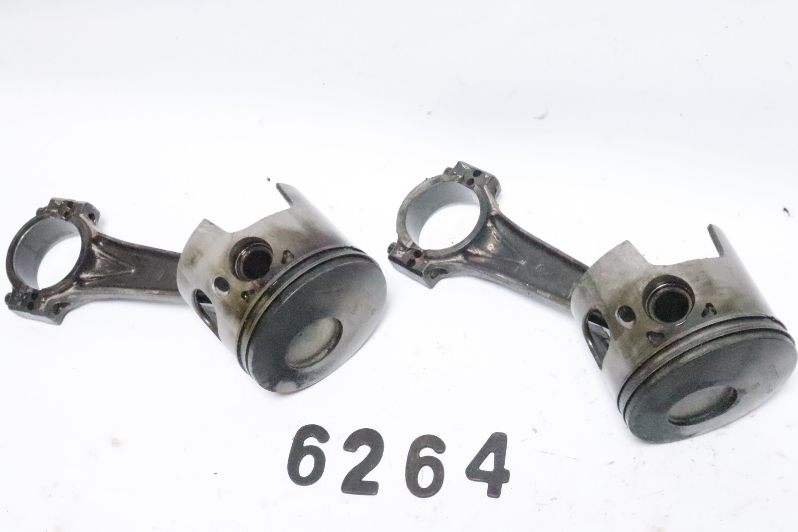 99 Evinrude 200 HP 2 Stroke Piston And Rod Assembly PN 439357 port qty 2 - Image 2