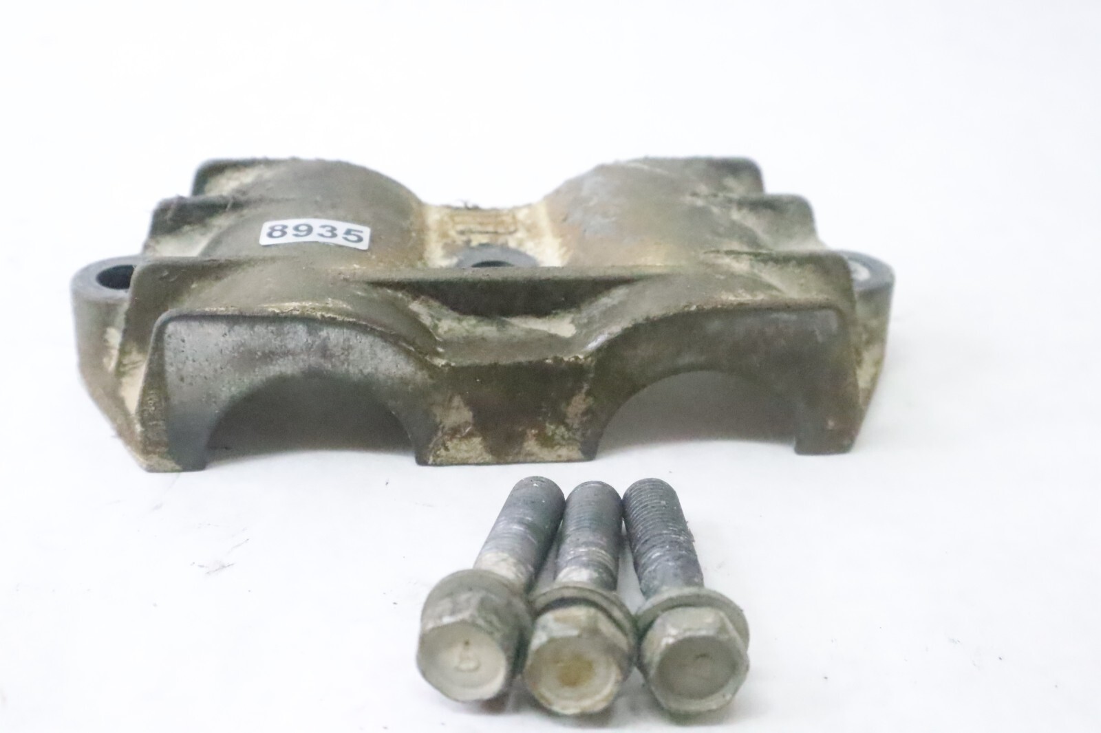 YAMAHA UPPER MOUNT COVER F 150 HP FOURSTROKE 63P-44511-00-00