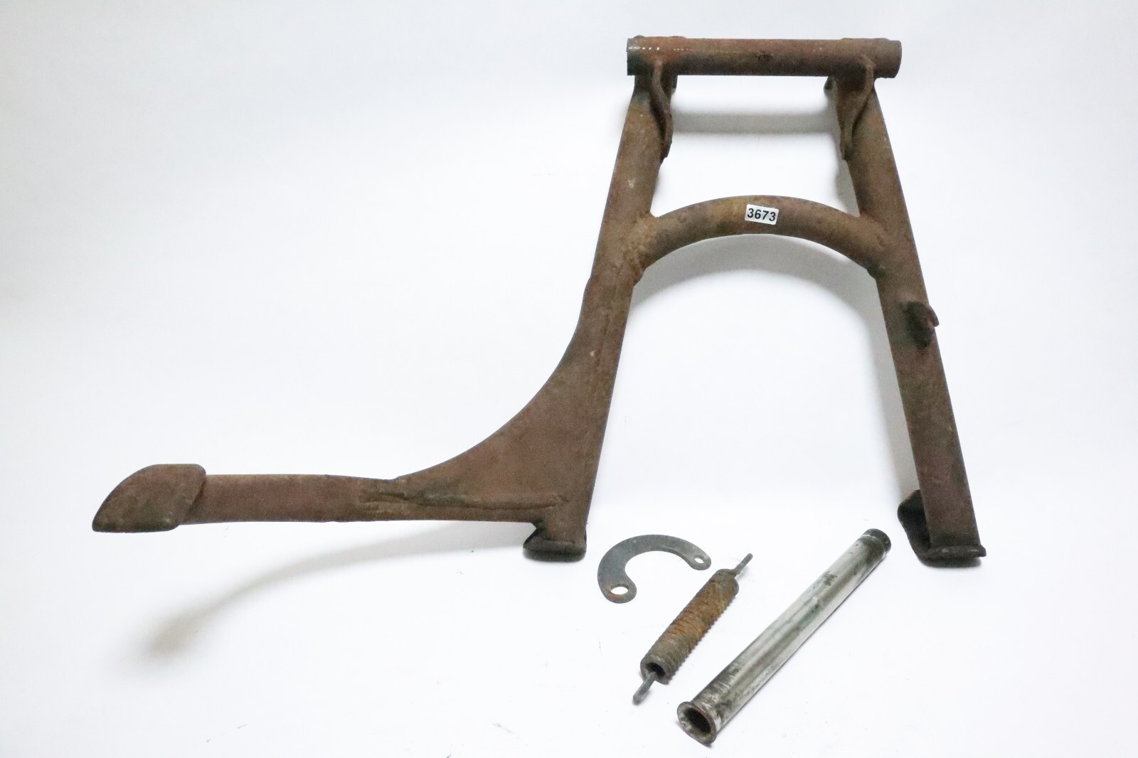 85 Honda VF 1100 S V65 Sabre Center Stand 50500-MB3-000 1984-1985 - Image 2