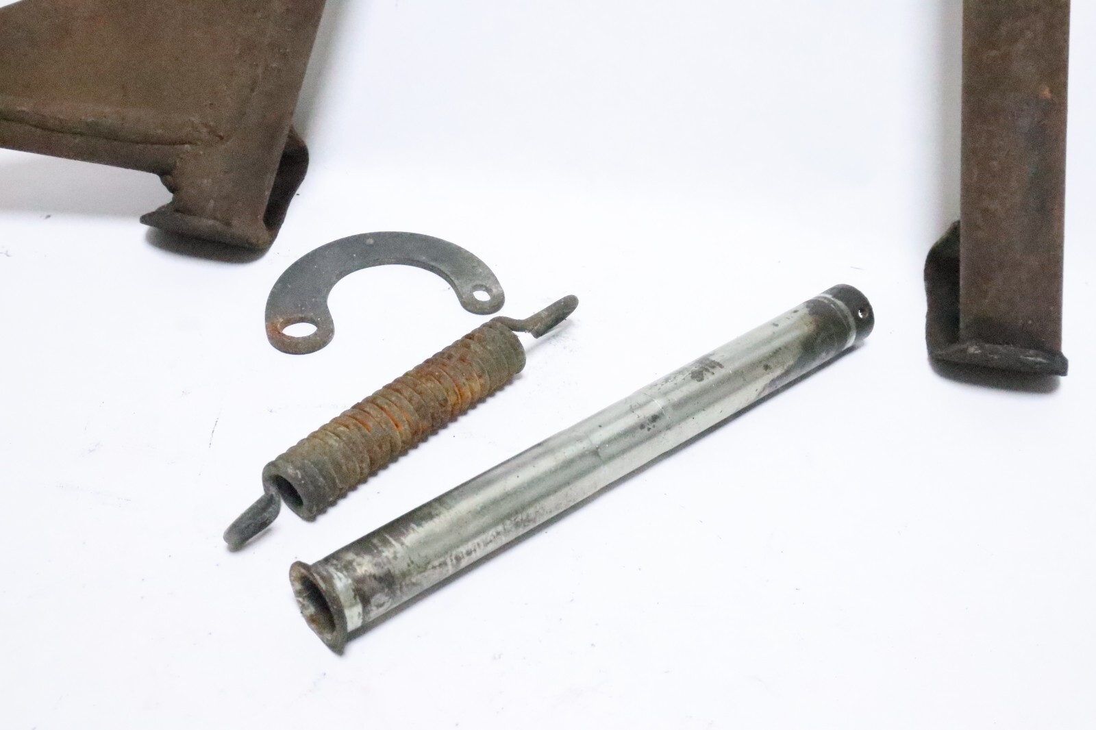 85 Honda VF 1100 S V65 Sabre Center Stand 50500-MB3-000 1984-1985 - Image 3