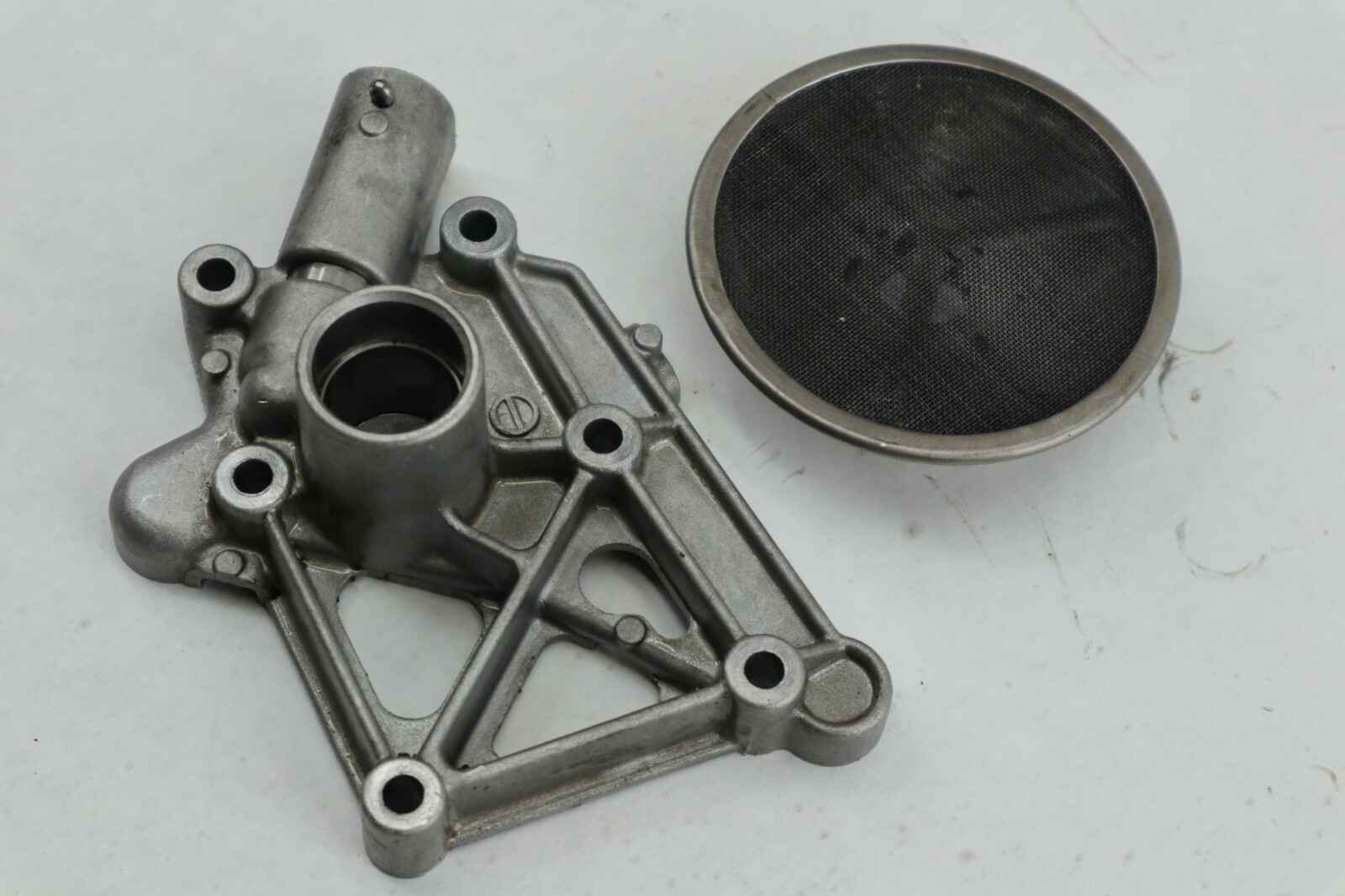 1979-1983 Honda CB900 CB1100 CB1000 CB750 oil passage body pick up screen filter - Image 3