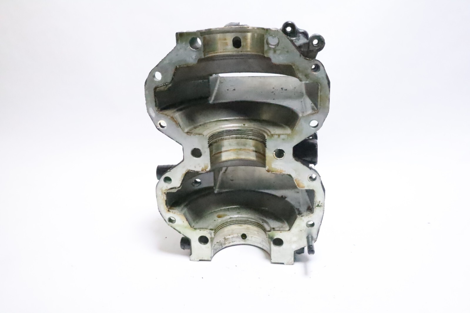 1998-05 Johnson Evinrude 40HP 2 Stroke INTAKE SIDE OF CRANKCASE 332401 - Image 5